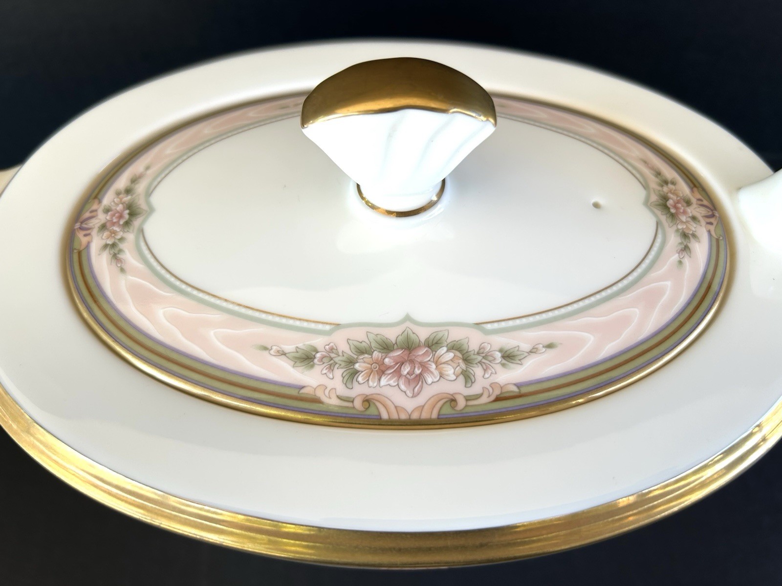 Noritake Bone China Romanticize Teapot Pot Pink Floral Band