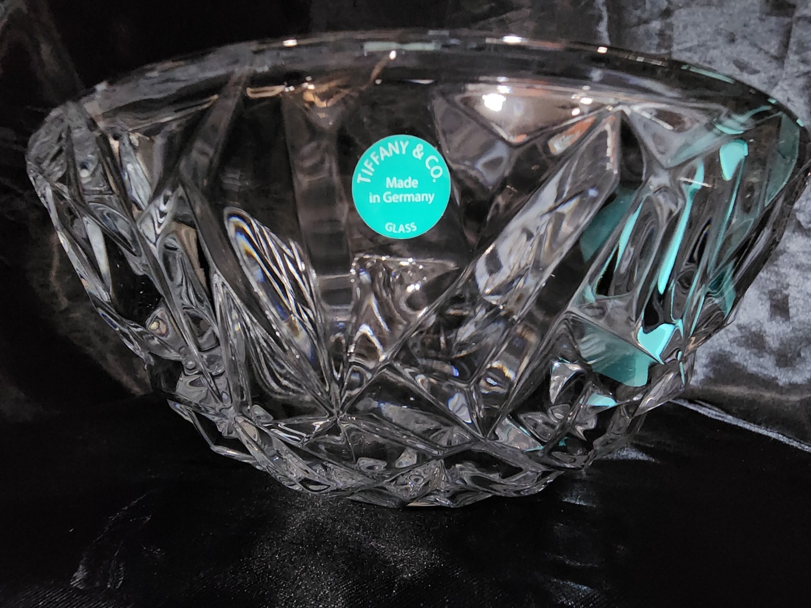 Tiffany & CO Rock Cut 9” Crystal Bowl With Original Box