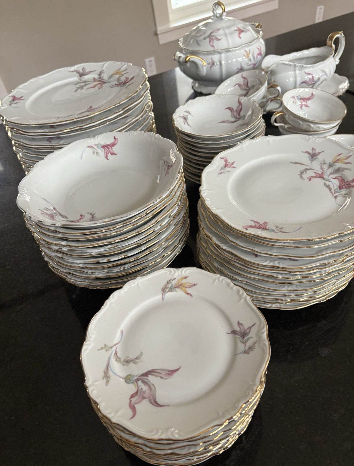 Edelstein Bavaria Maria-Theresia Longview Porcelain Dinner Set Floral Gold Trim