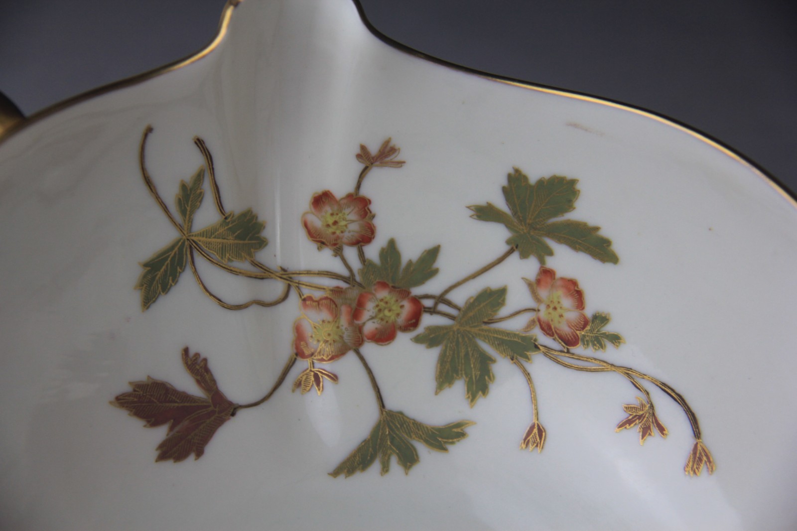 Antique Royal Worcester Large Blush Ivory Double Handled Centerpiece Bowl 1435