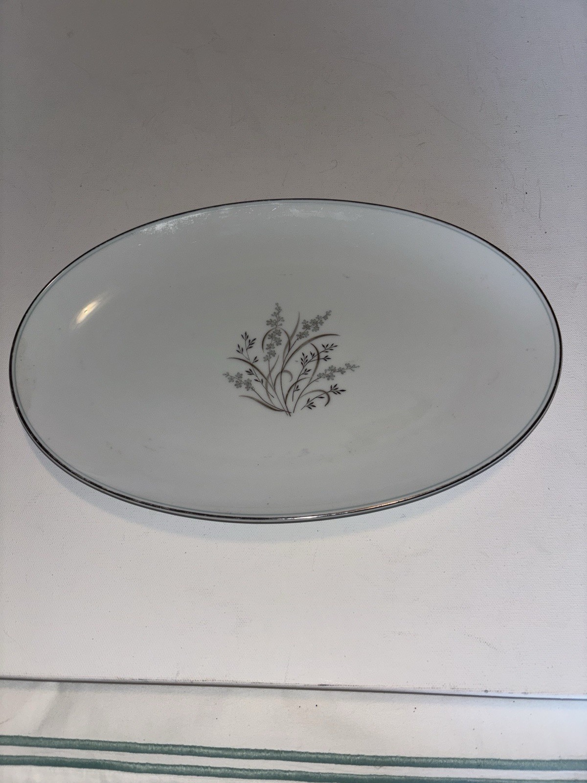 Noritake Taryn Oval Serving Platter 14 3/8″
