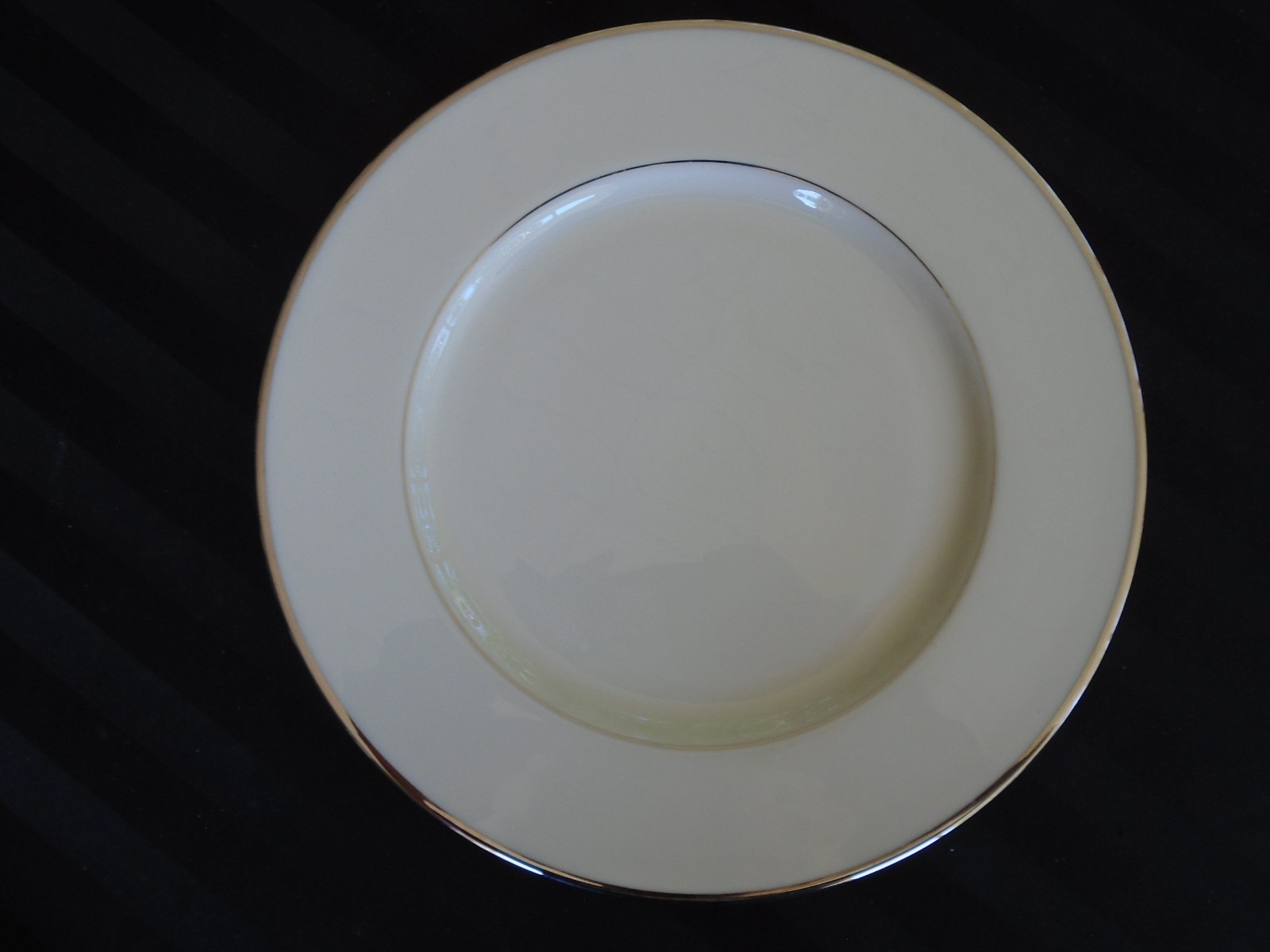 C-1000 3 Lenox Montclair Ivory 10 5/8″ Dinner Plates with Platinum Trim