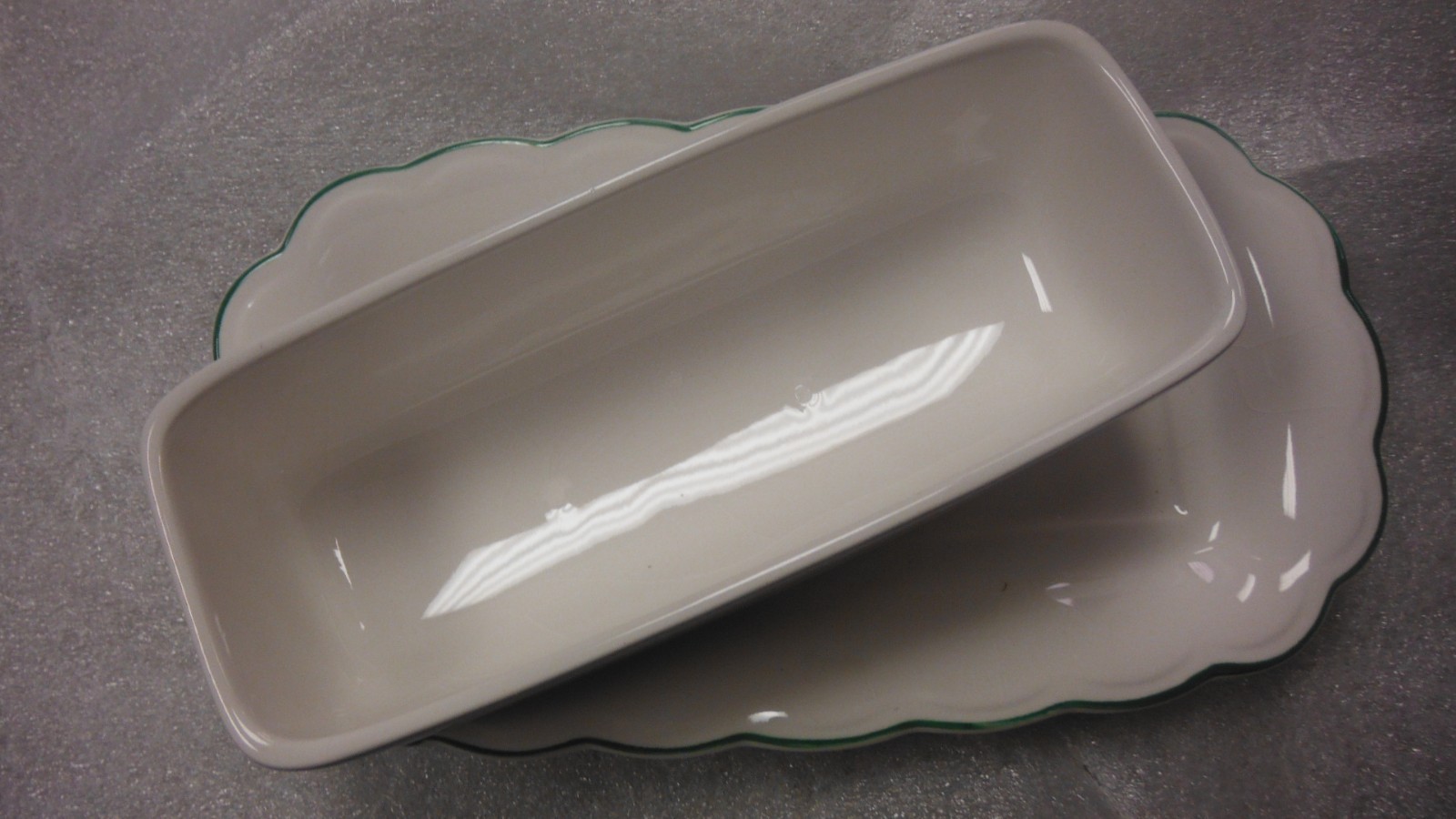 Nikko HAPPY HOLIDAYS Covered Butter Dish Japan Christmas Tree