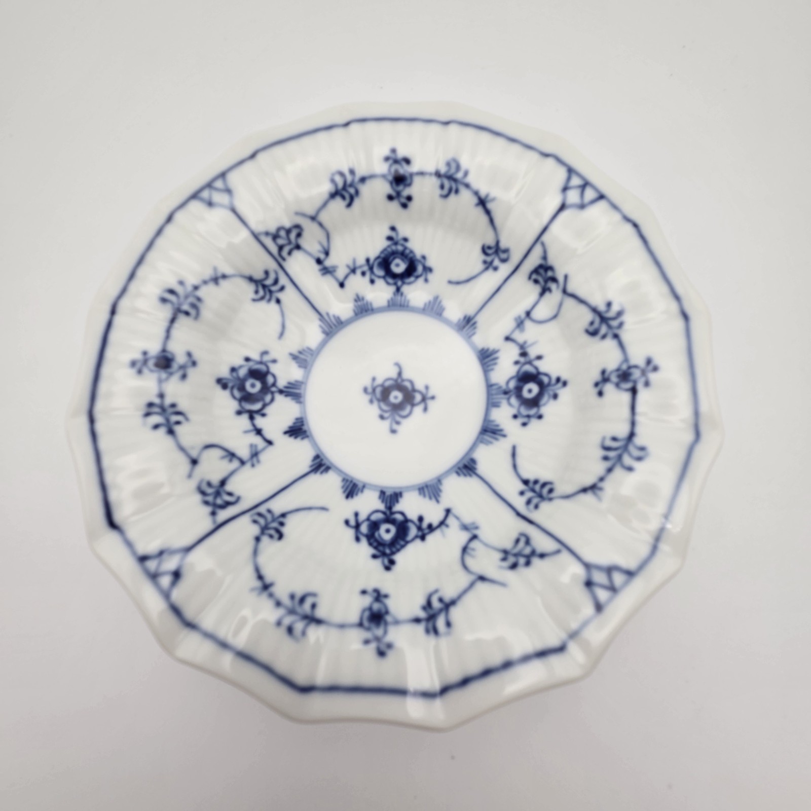 Vintage Royal Copenhagen Blue Fluted Plain 6″ Pickle Relish Dish / Bowl MINT!