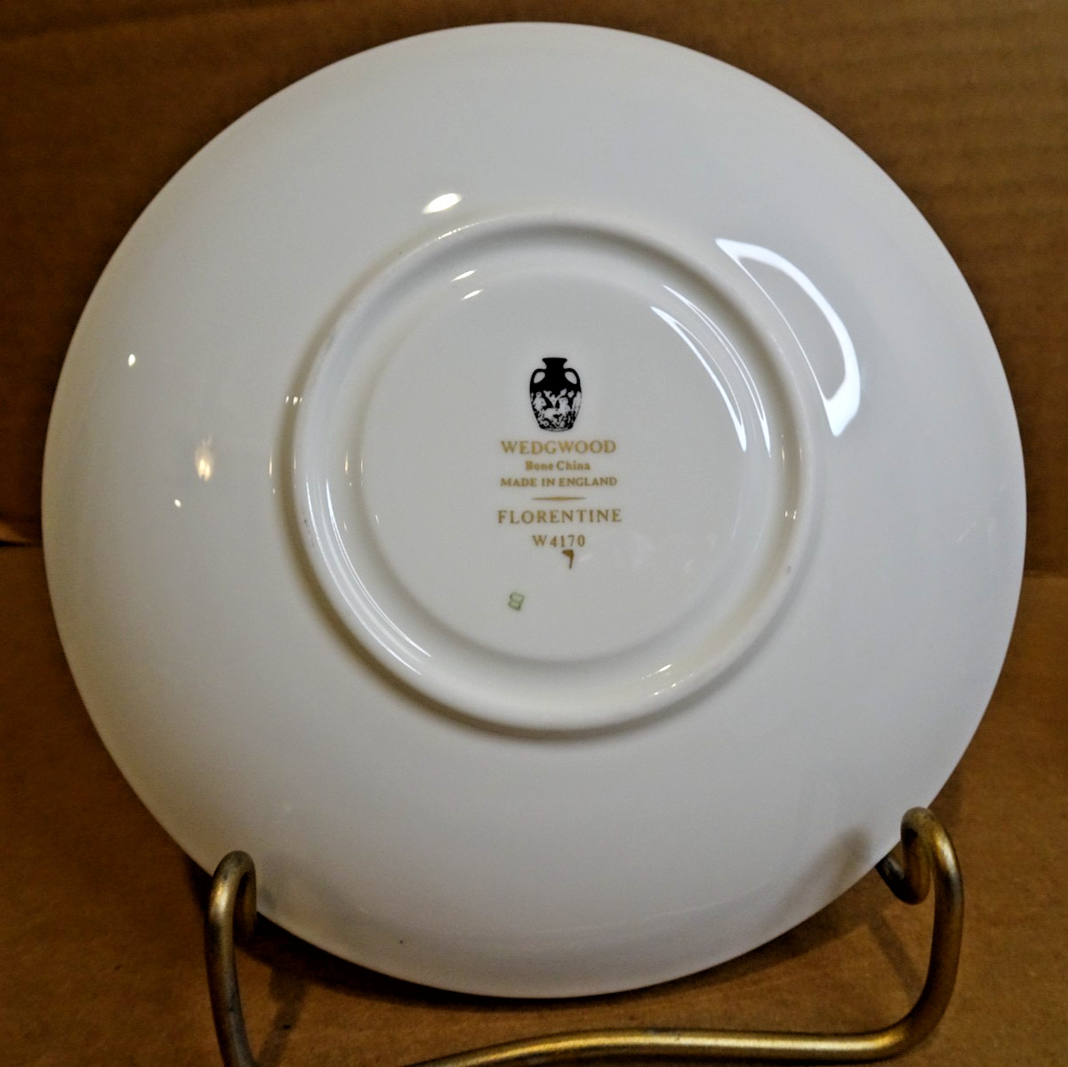 Wedgwood China Florentine W4170 Dark Green Gold 1 Cup and Saucer Set Peony Shape
