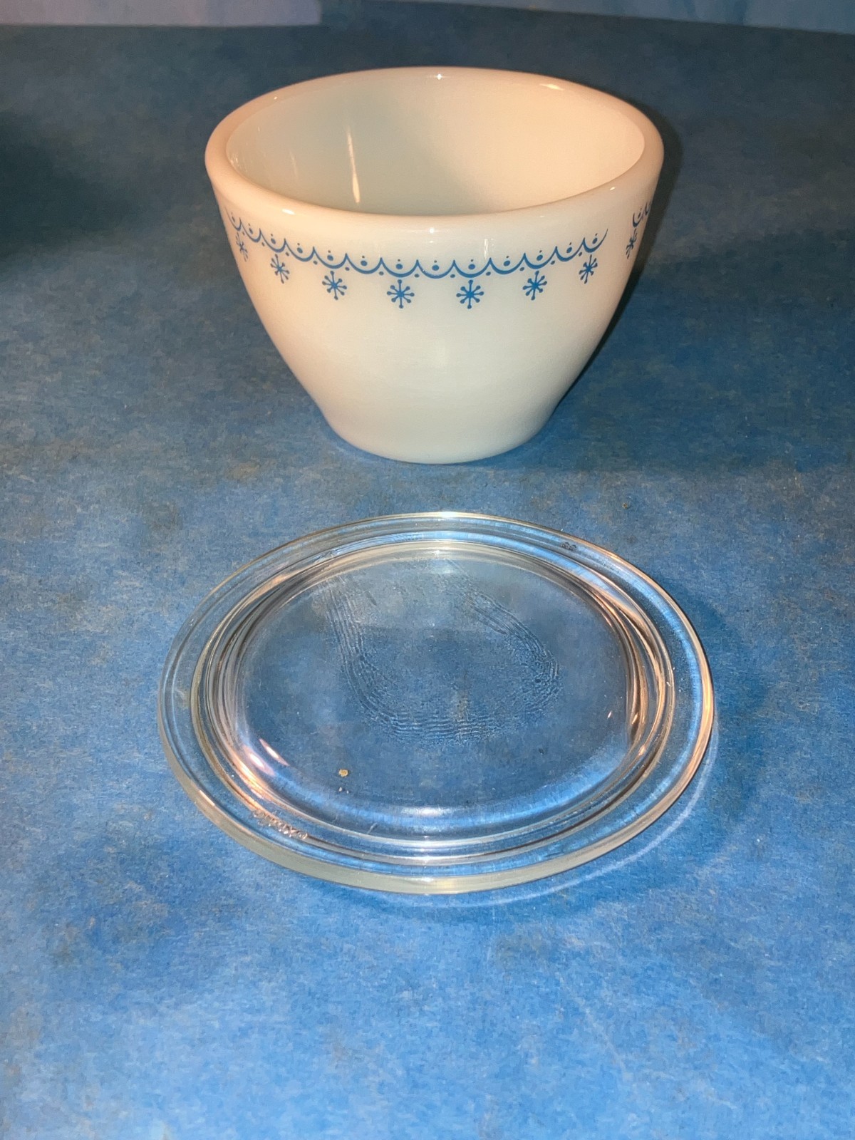 Pyrex Sugar Bowl and Creamer Set Snowflake Blue, with Lid and Box