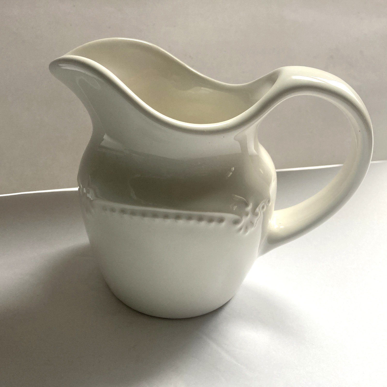 Pfaltzgraff Pearl Brocade Creamer 4.5″ White Embossed Stoneware 1994-1997 USA