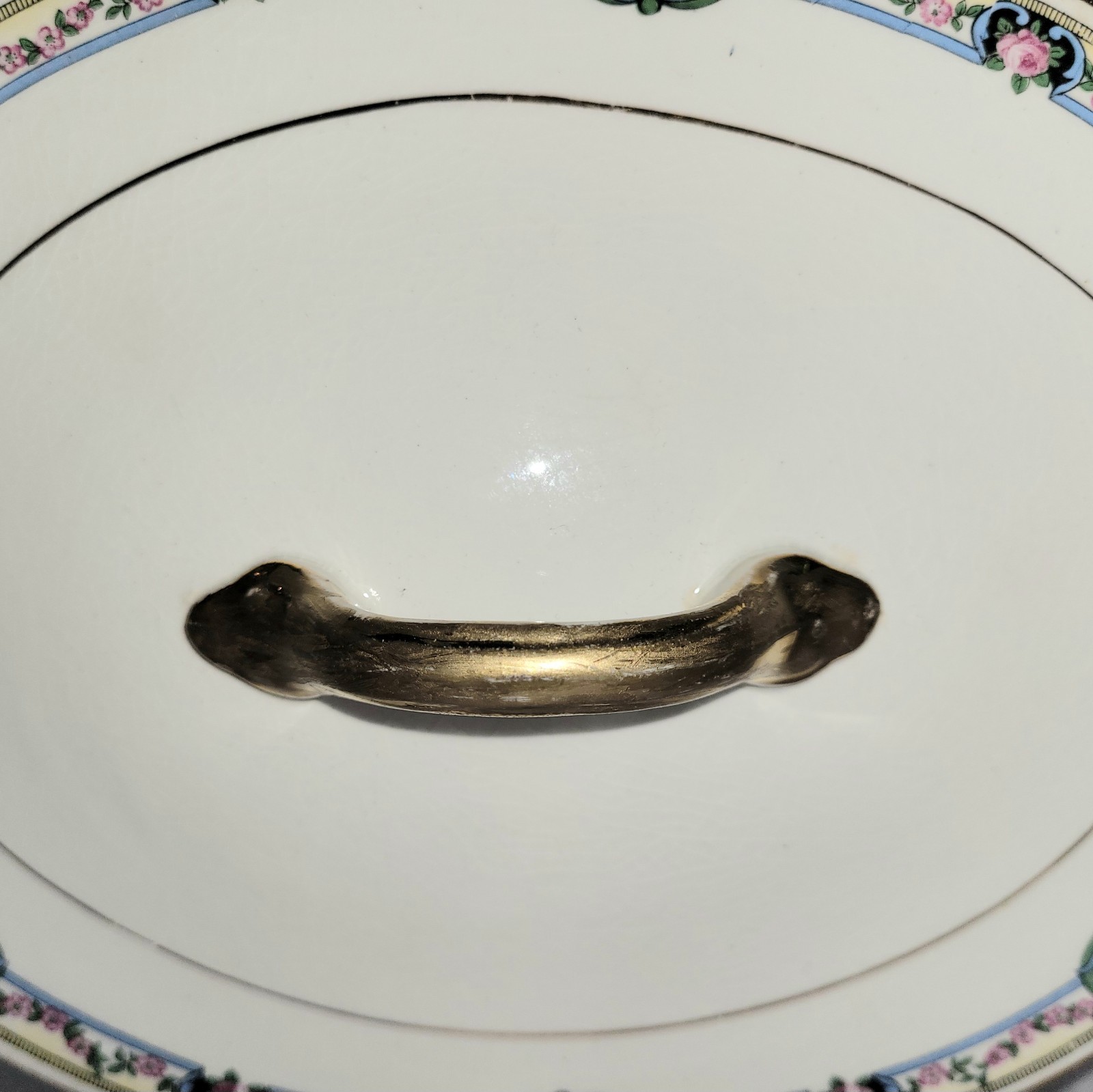 Vtg Royal China International Covered Casserole W/Pink Rose Garland Blue Scroll