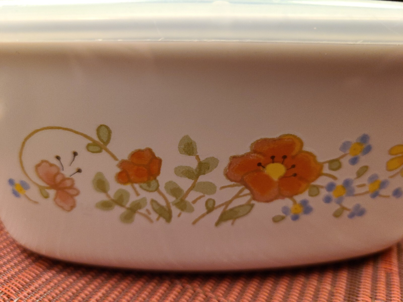 Corelle Corning WILDFLOWER 1.5 Liter Casserole With Snap On Lid