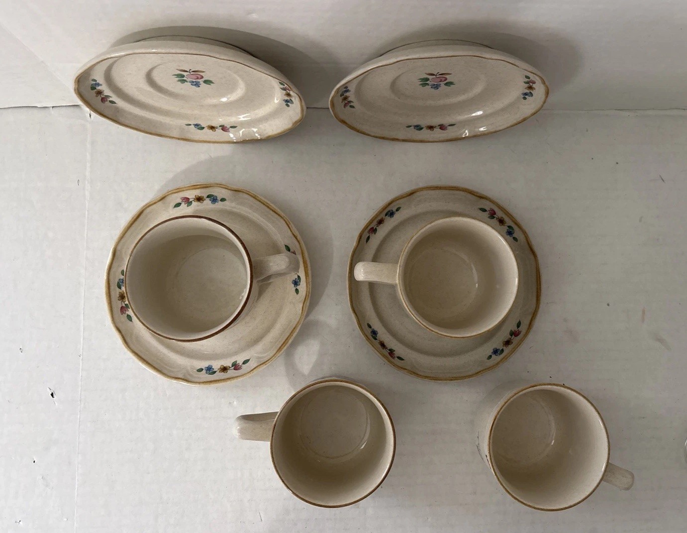 Vintage International Heartland Village 4 cups & 4 saucers #7774 Japan Cottage
