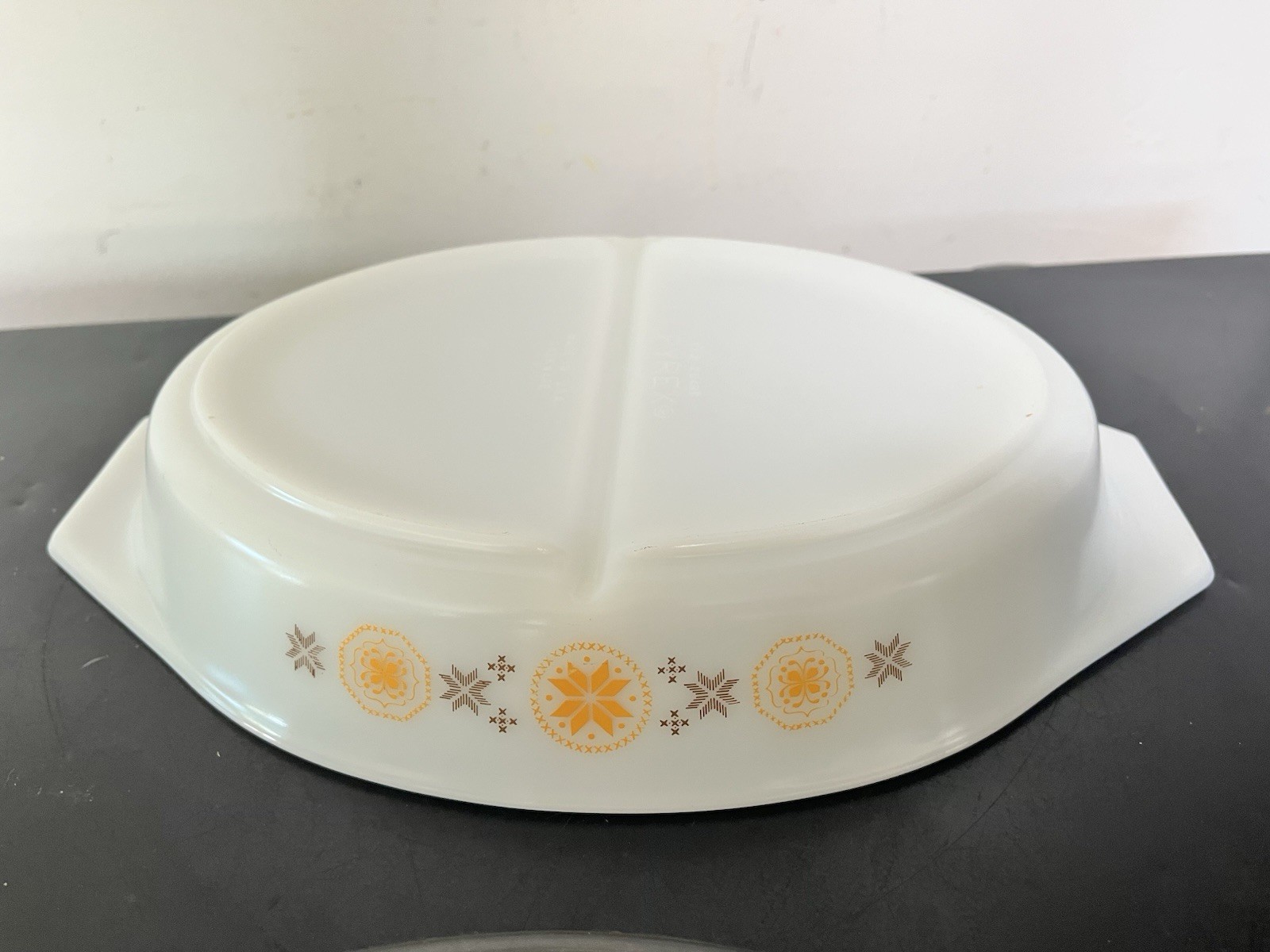 Vintage Pyrex Town & Country 1 1/2 Quart Divided Casserole Dish & Lid Orange
