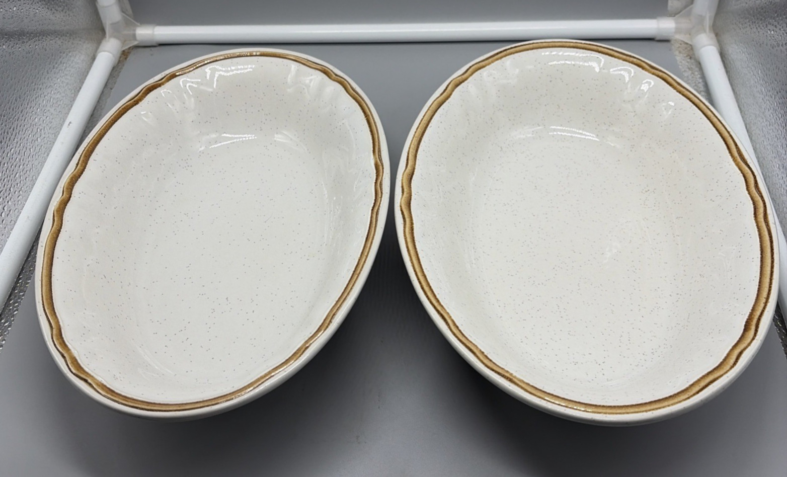 Vintage Lot Of (2) American Hearthside Stoneware 10 1/4″ Oval Serving Bowls