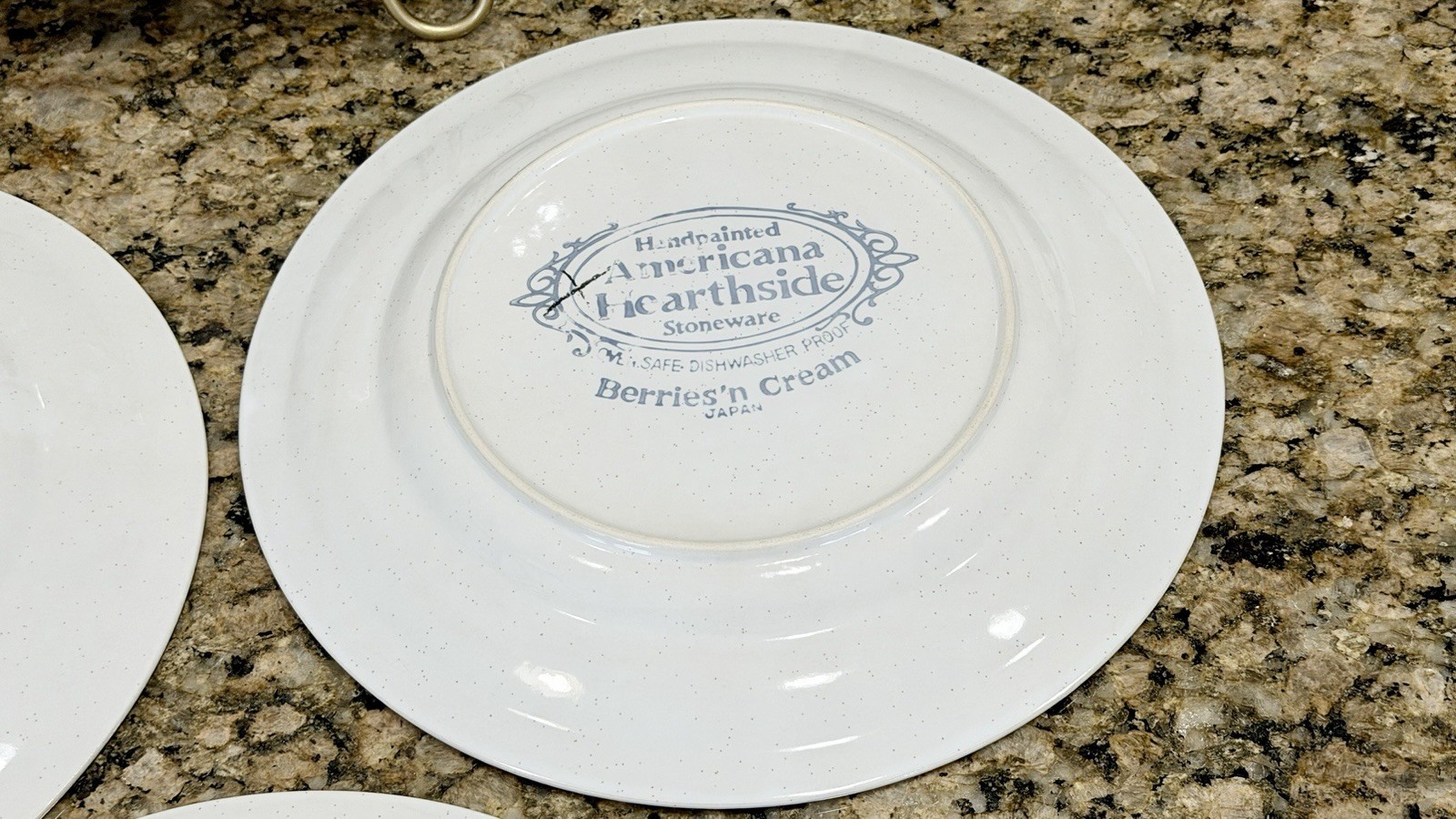 12pc Americana Hearthside Stoneware Berries Cream Dinner Set Plates & Bowls VTG