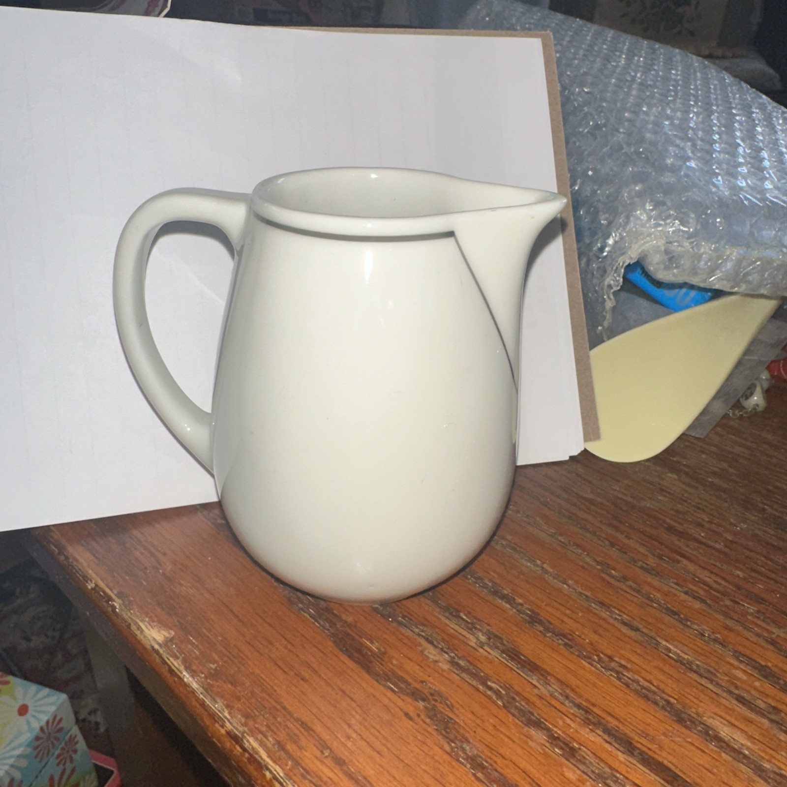 New York Mayfair Regent Creamer By Richard Ginori Italy Hotel Memorabilia