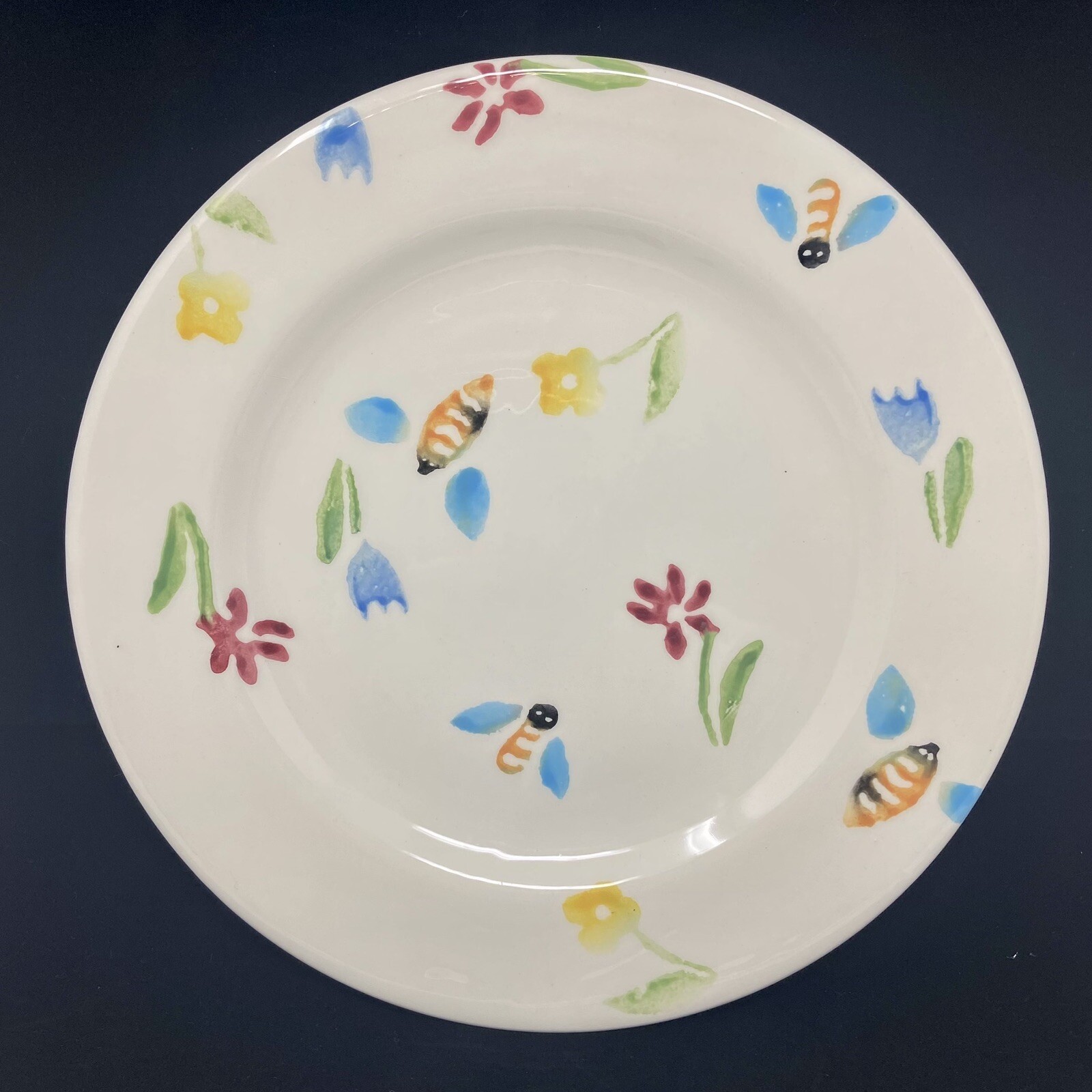 Tre Ci Italian Ceramic Rimmed Salad Plate w/ Bumble Bee & Floral Design