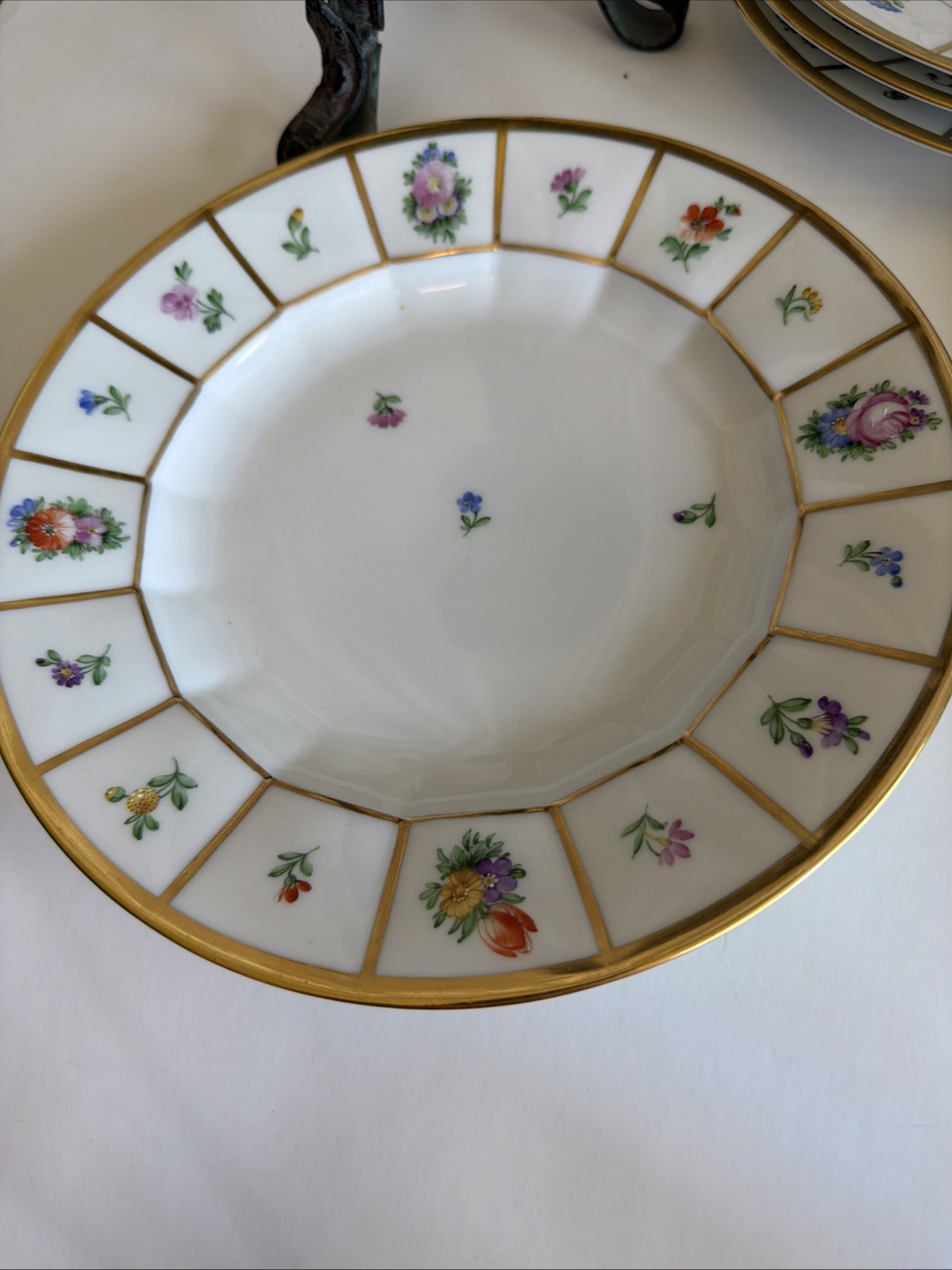 Royal Copenhagen Henriette Luncheon Plates 8 3/4″ New