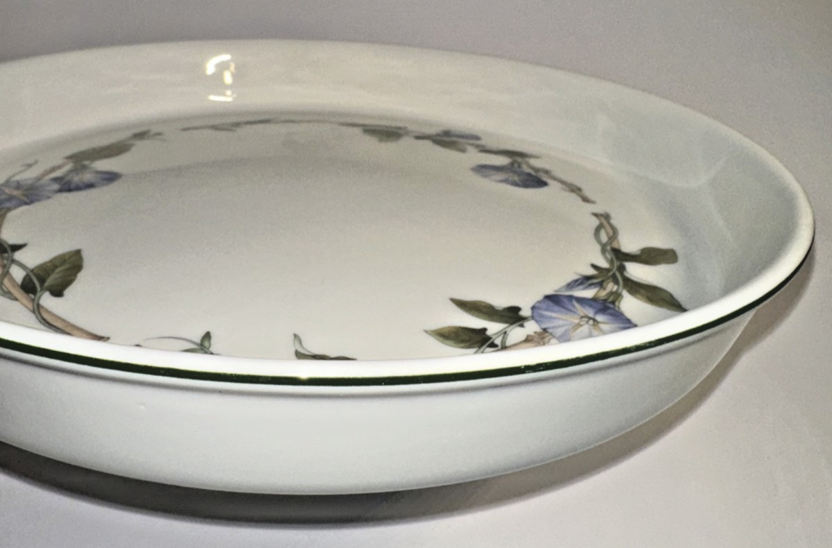 Wedgwood Blue Delphi Quiche / Pizza / Cake Serving Dish 11″ x 1.5″ England 1994