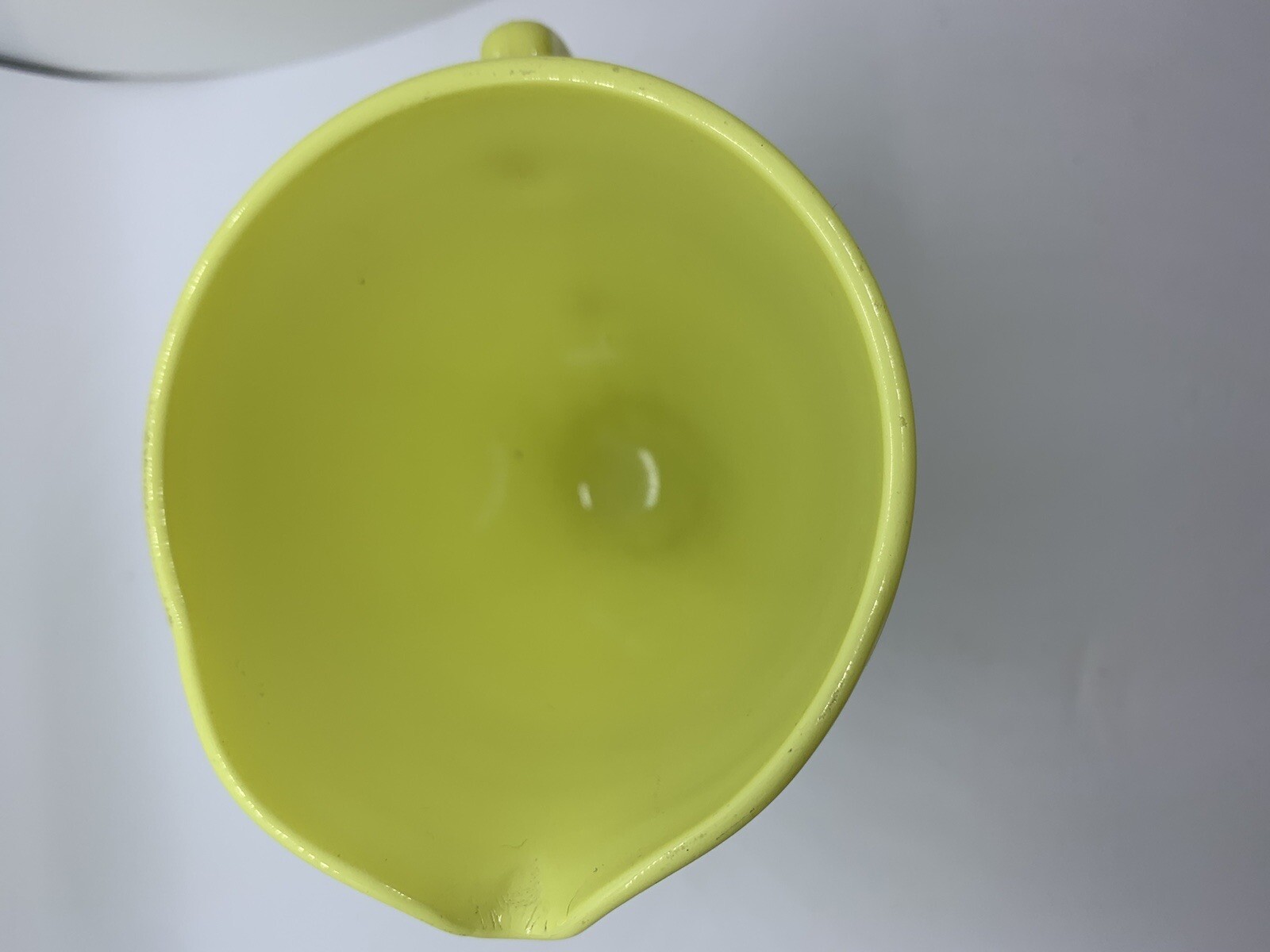 anchor hocking yellow glass pedestal creamer (slight schmutz see picture)