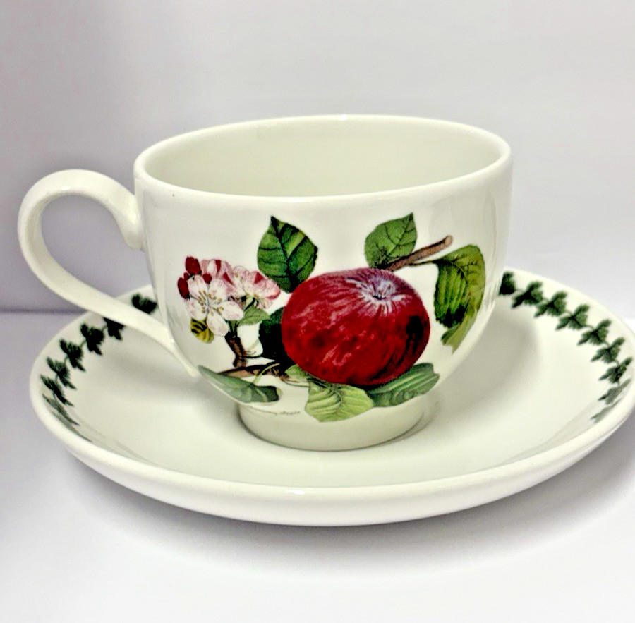 Portmeirion Pomona Traditional Footed Tea Coffee Cups & Saucers Gr Britain Set 4