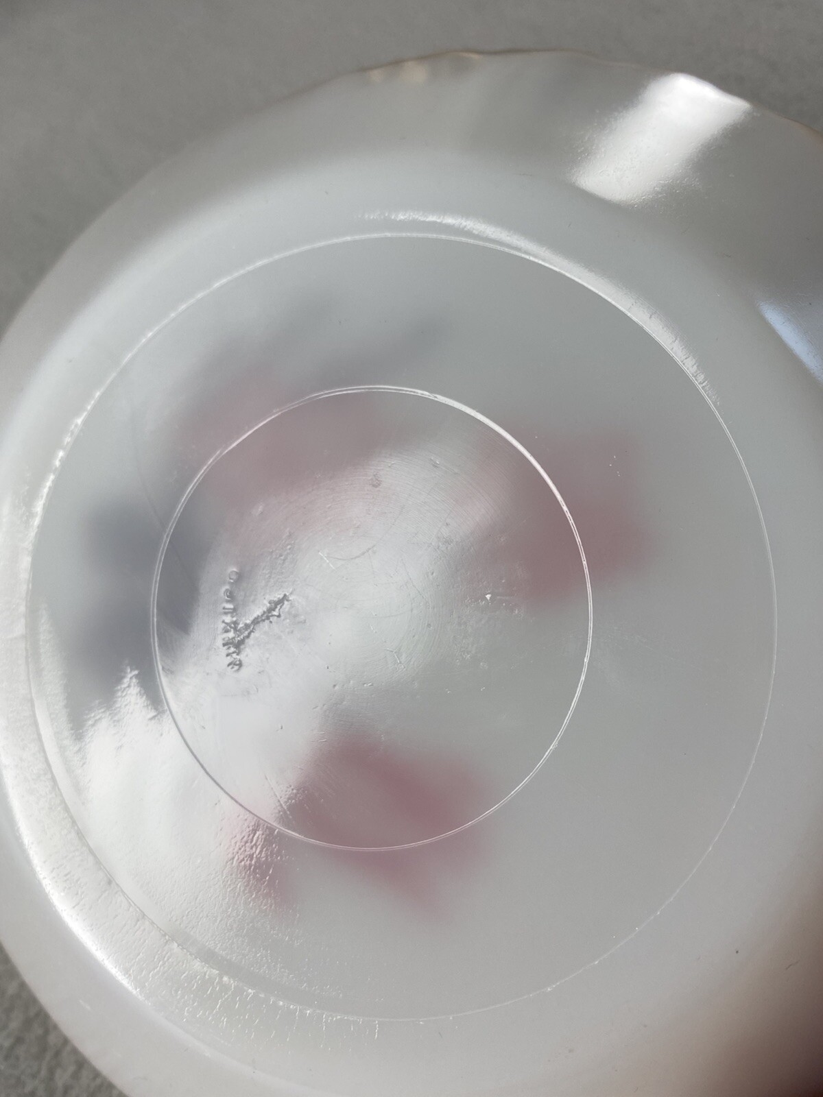2 Termocrisa Translucent Milk Glass 7.25″ Soup Bowls Red Floral Pattern