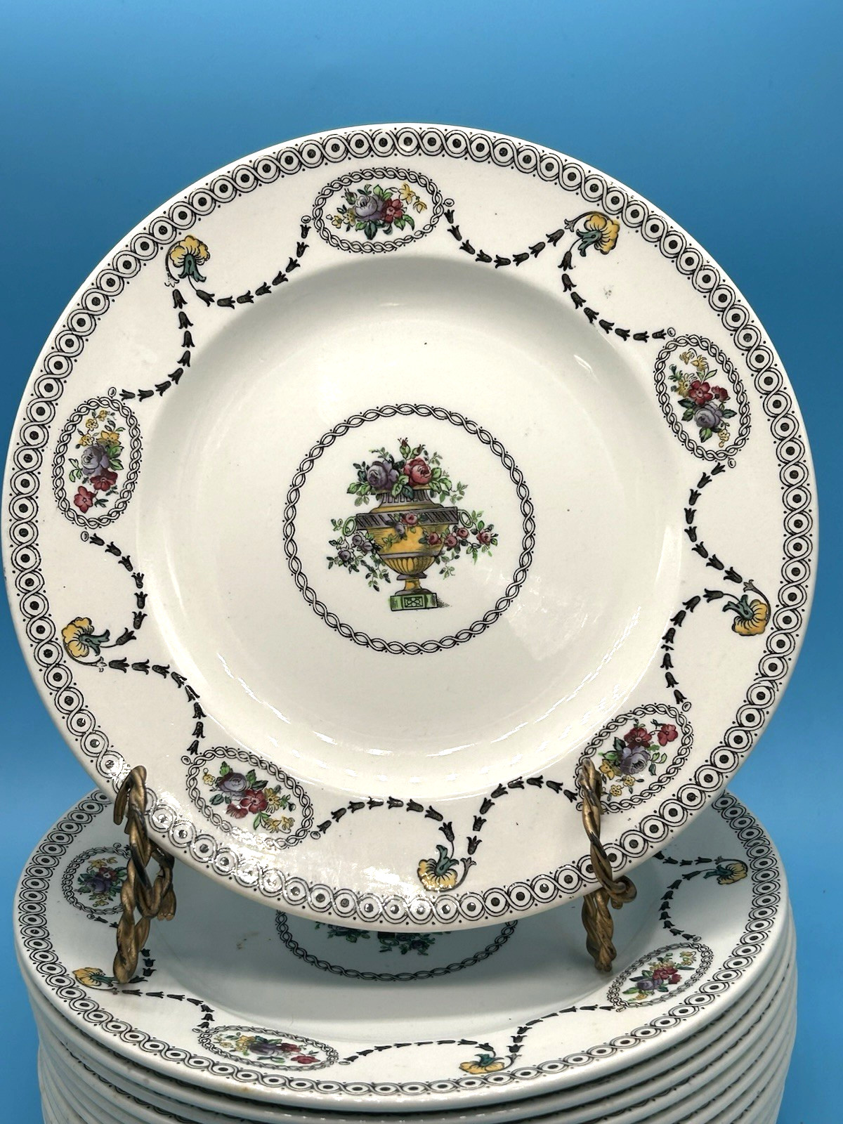 Vintage Copeland Late Spode Florals in an Urn Plates: Salad @ 7.5 Inches