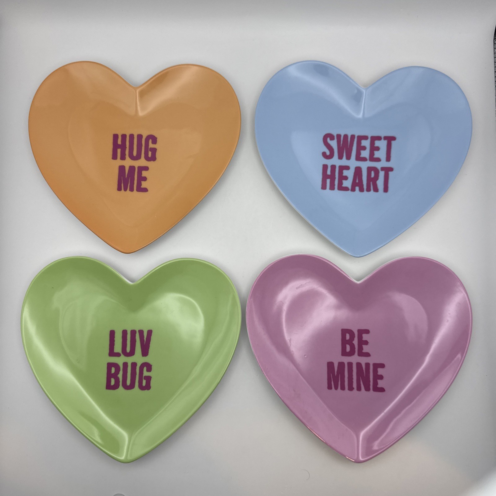 🍬🍭Sweet Hearts Plates Set Of 4 Desert Plates In Box SO CUTEEEE ❤️