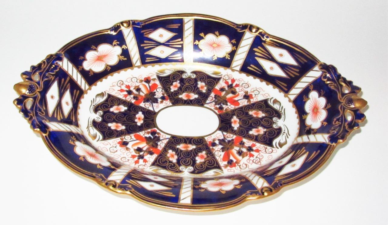 Royal Crown Derby, TRADITIONAL IMARI, 2451 Blue Rust Flowers, Oval Dessert Dish