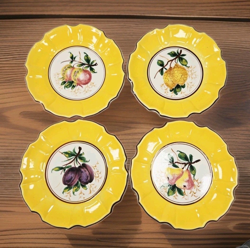 Vintage Italian Salad Dessert 8″ Plates Fruit Bright Yellow Wall Decor Set Of 4
