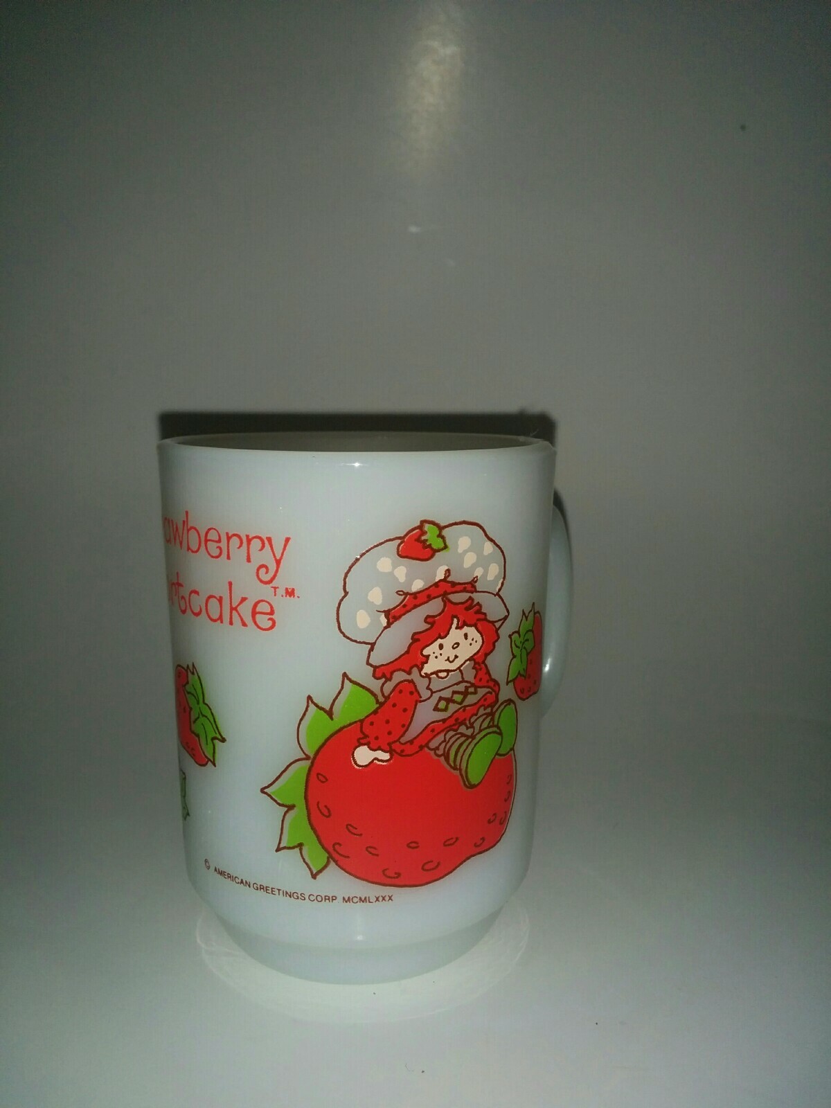 Vintage 1980 Strawberry Shortcake Mug Cup Milk Glass Anchor Hocking Fire King
