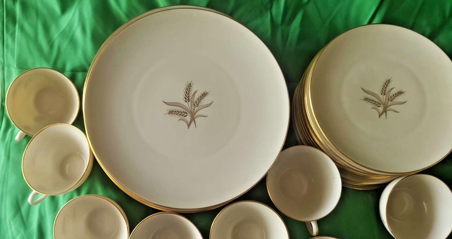 Vintage Set of Lenox Wheat R442 China . 67 piece set +