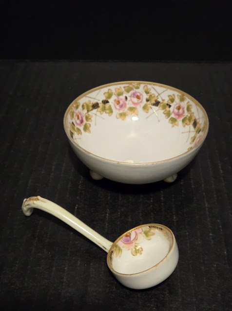 Vintage Noritake Japan 4.25″ Three Footed Hand Painted Roses Bowl with Spoon