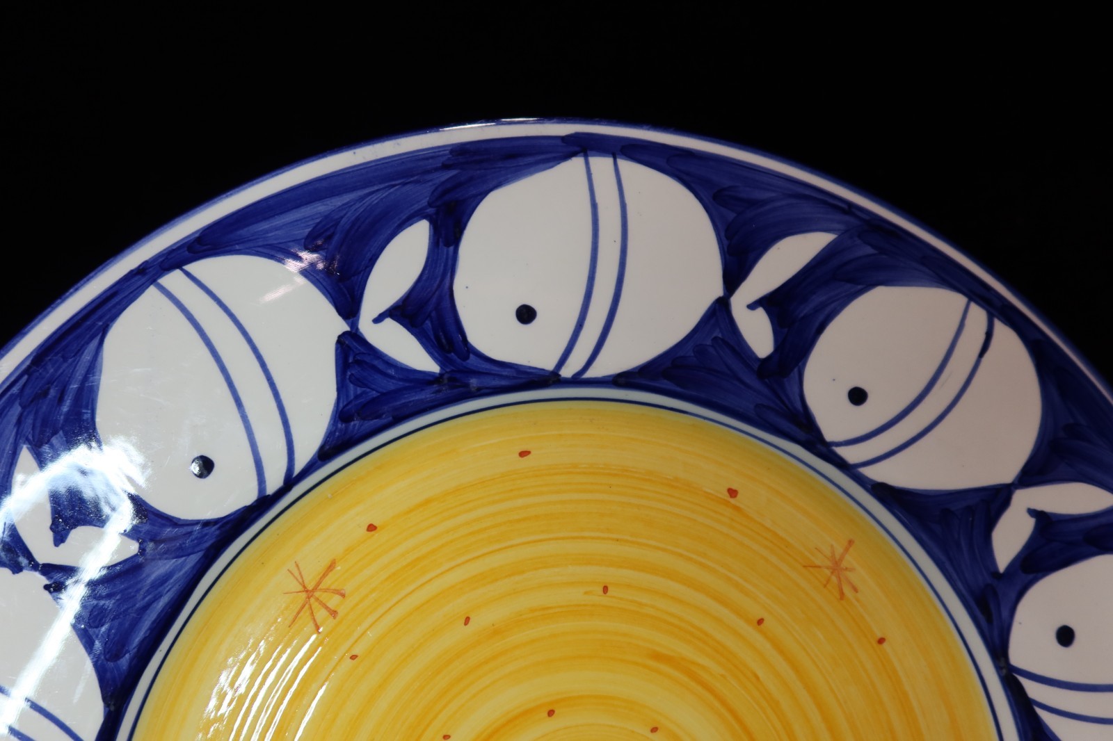 Portugal White Fish on Cobalt Blue Border Yellow Center 12 Pieces Hand Painted