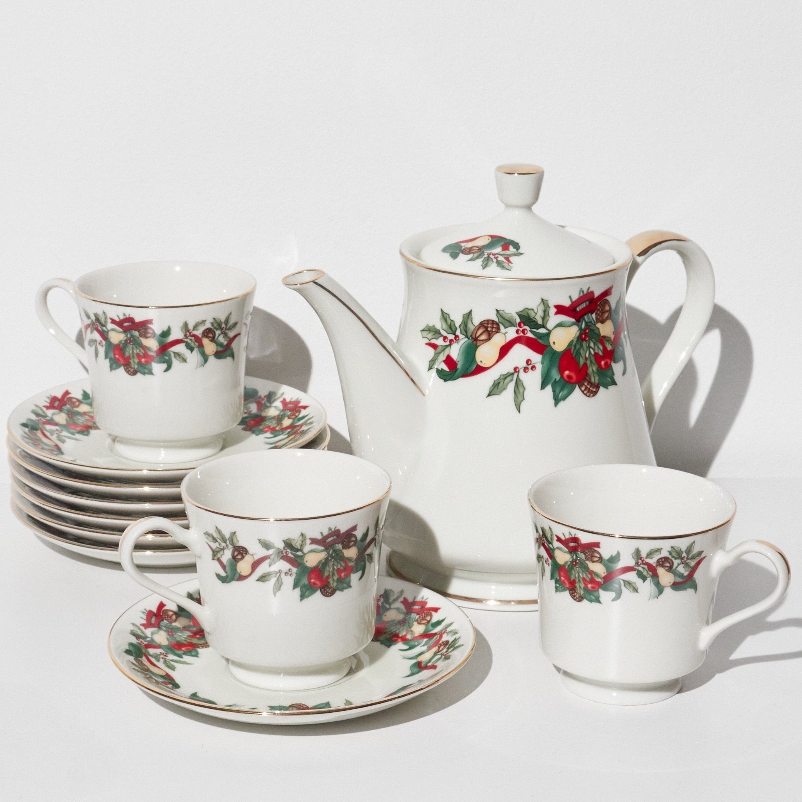 Rare Vintage AMC Christmas Bounty Japan Teapot & 7 Cup Saucer Set Holiday China