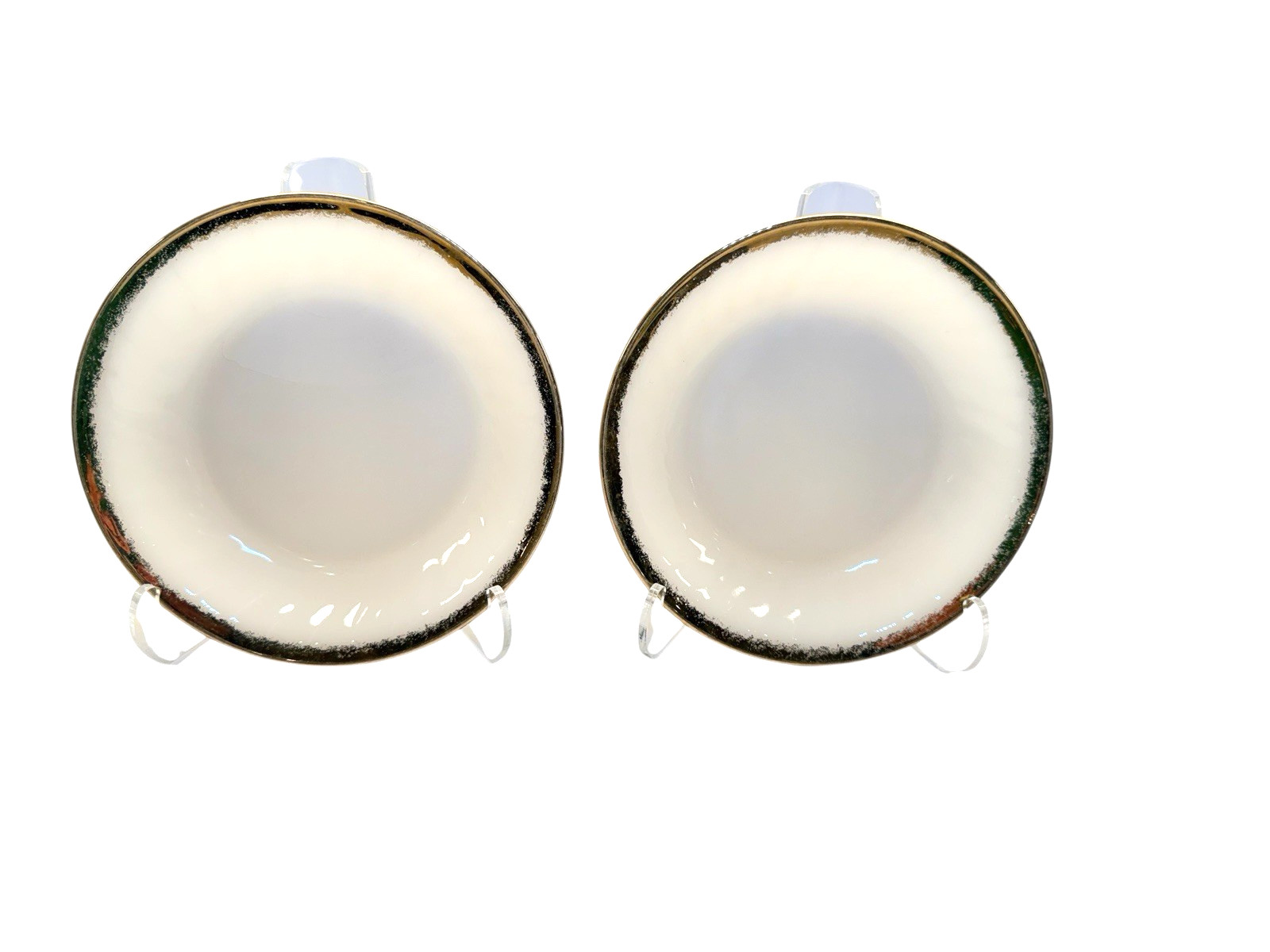 PRISTINE Vintage Fire-King Swirl 7.5″ Coupe Soup Bowls Smooth Rim Gold -Set of 2