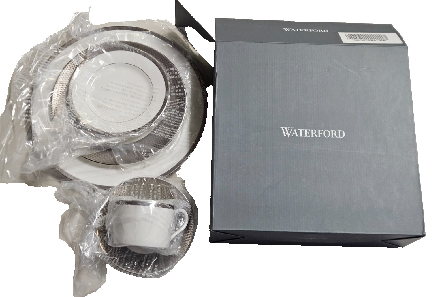 Waterford Aras Place Setting Platinum Fine Bone China