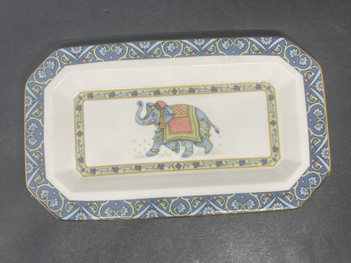 Wedgwood Blue Elephant Bone China England 1992 Bloomsbury Tray 8.25” X 5”