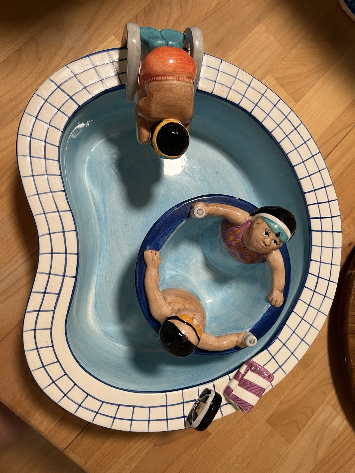 Lotus Pool Chip and Dip Bowls
