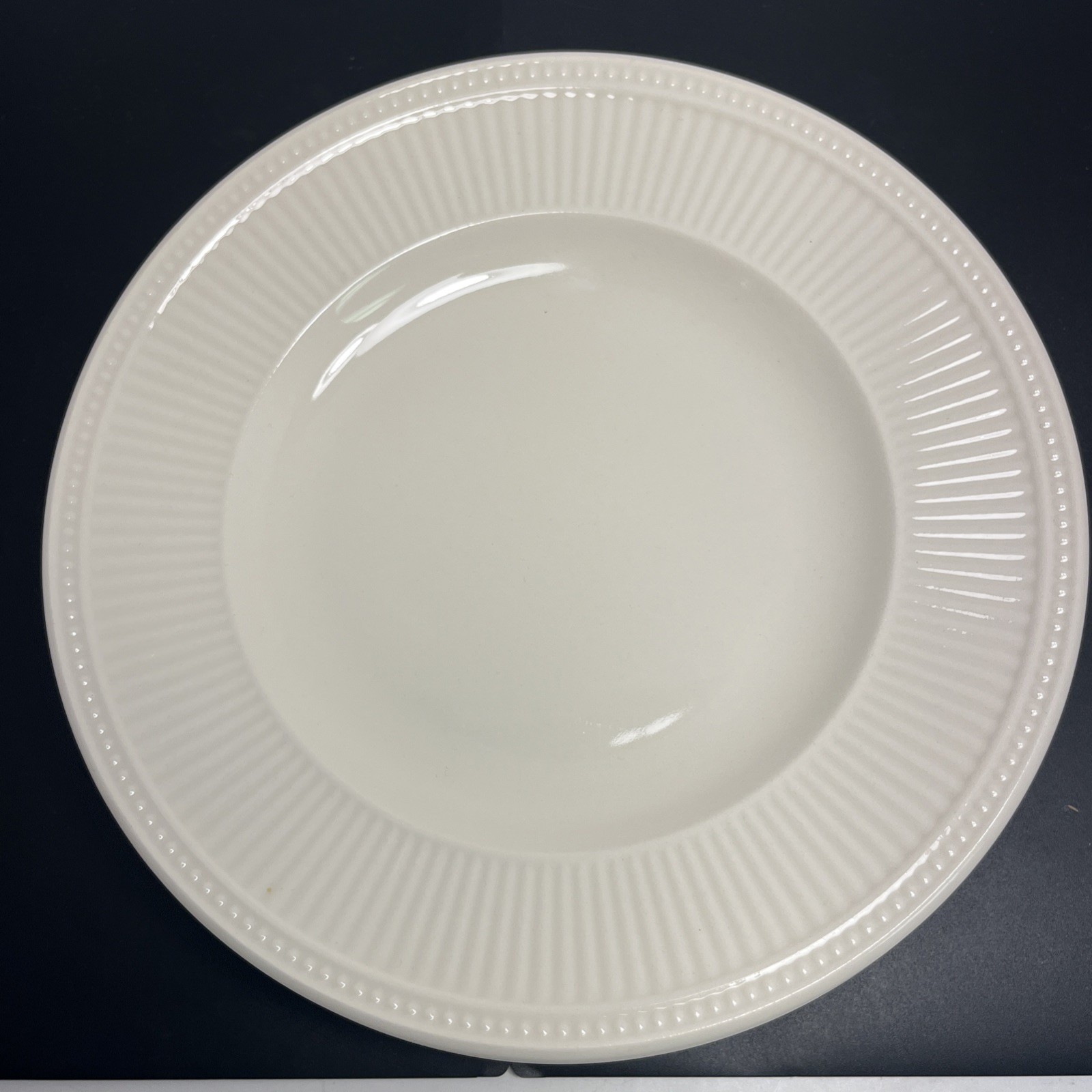 Classic Wedgwood Windsor Pattern 4 Dessert Salad Plates 8” & 1 Dinner Plate 11”