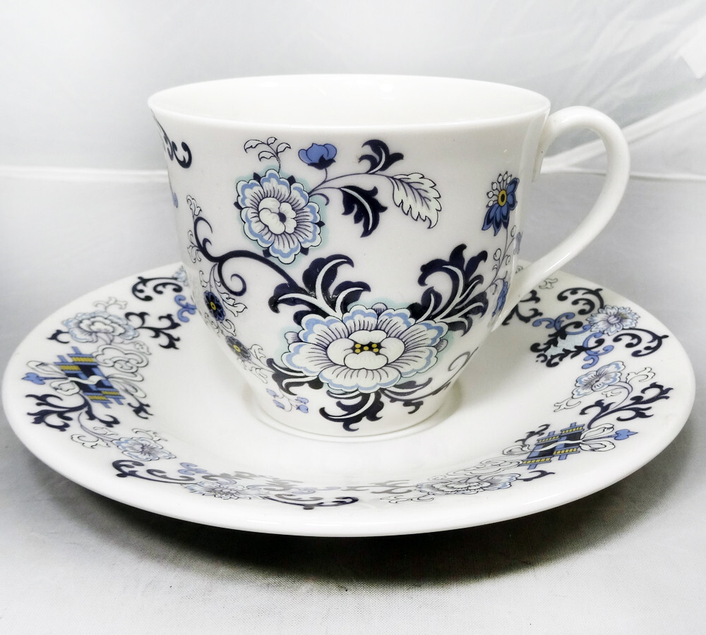 NANKIN TC1091 by Royal Doulton 5 Piece Place Setting NEW NEVER USED made England