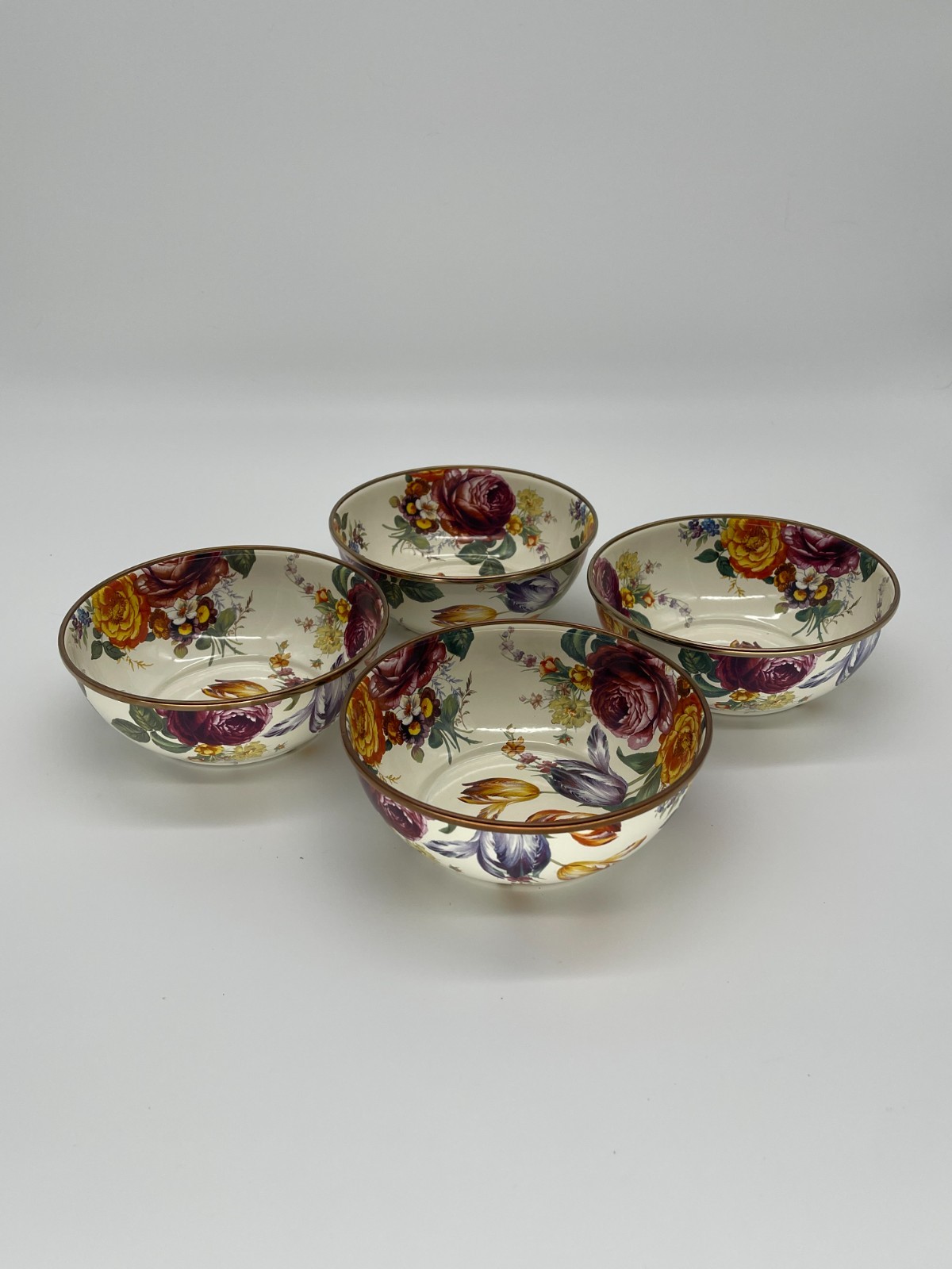 Mackenzie Childs White Flower Market Everyday Bowls Set of 4 UNUSED RARE!