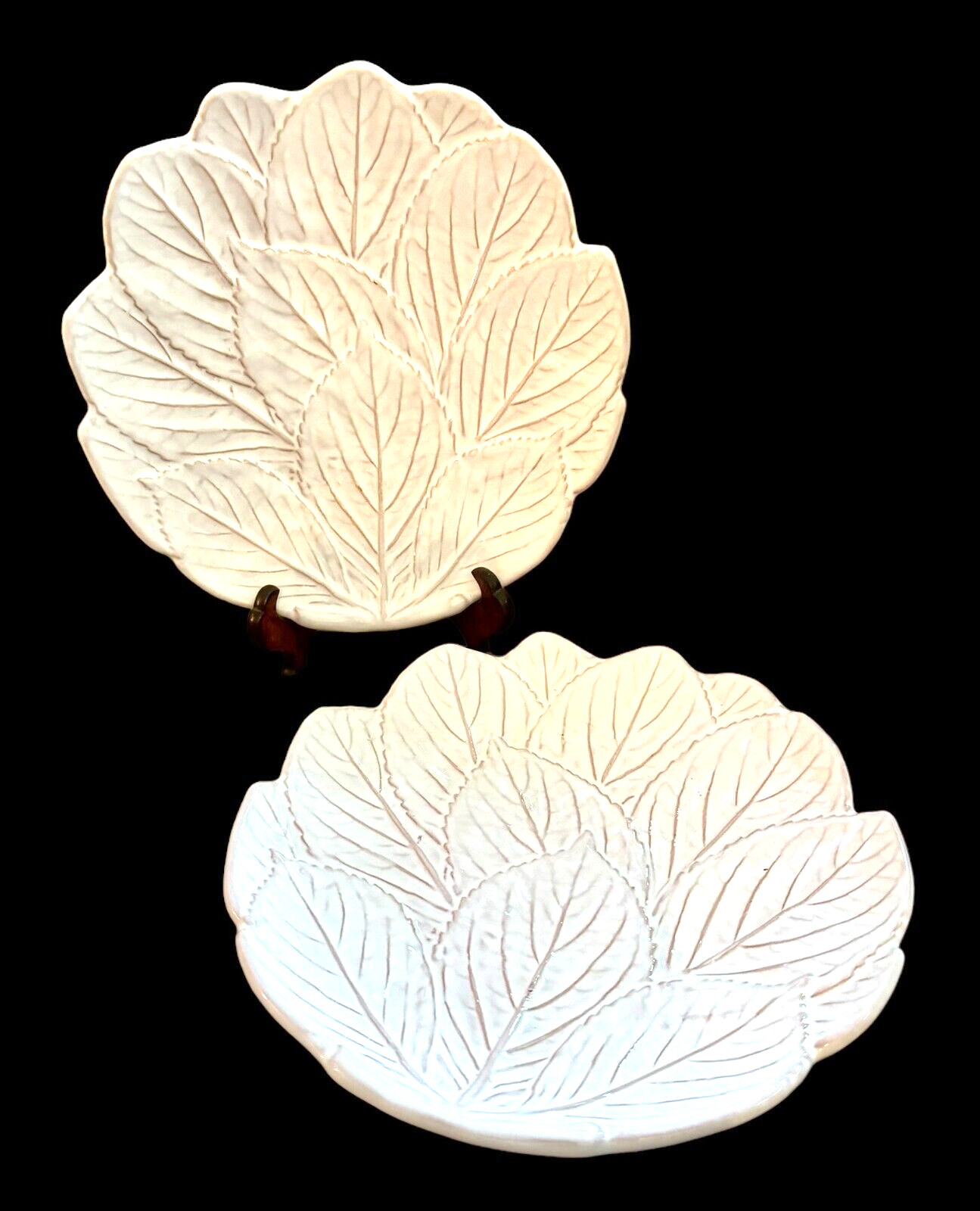 2 Molde Pottery Leaf Embossed 8 3/4″ Salad/Lunch White Plates Made in Portugal
