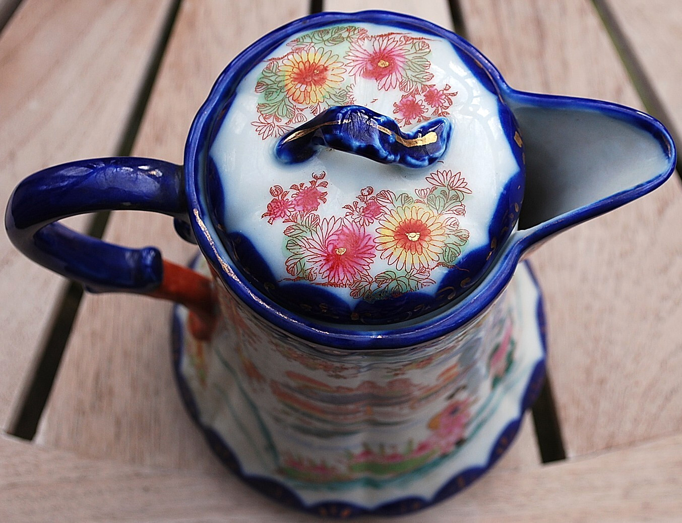 Antique Hand Painted Porcelain JAPANESE GEISHA SCENE Chocolate Pot w/ Lid COBALT