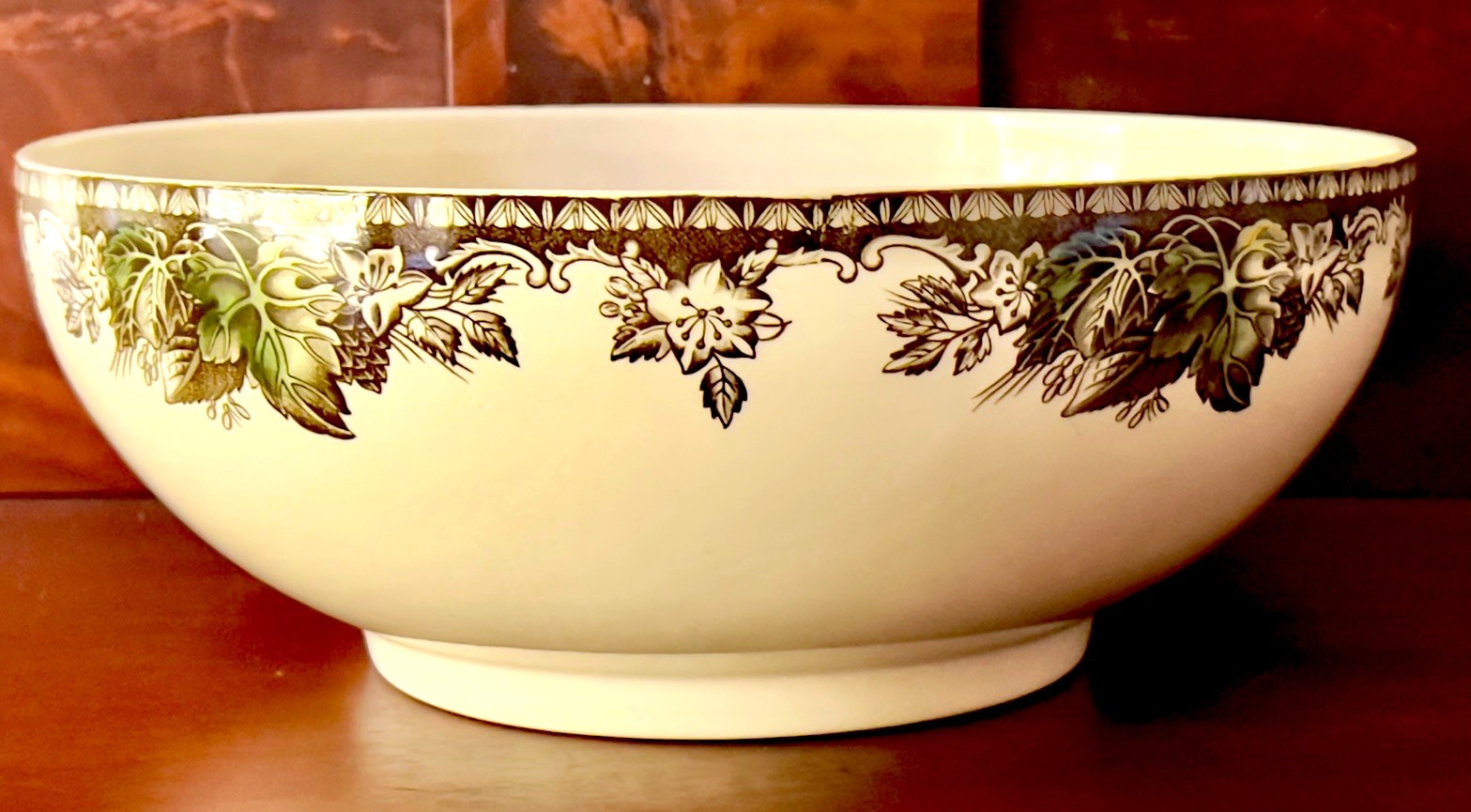Vintage Johnson Brothers Friendly Village Covered Bridge 12″ Large Serving Bowl
