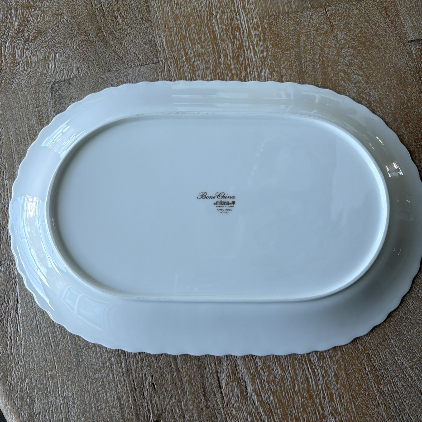 Mikasa APRIL ROSE Serving Platter Bone China 15 x 10 Embossed A7053