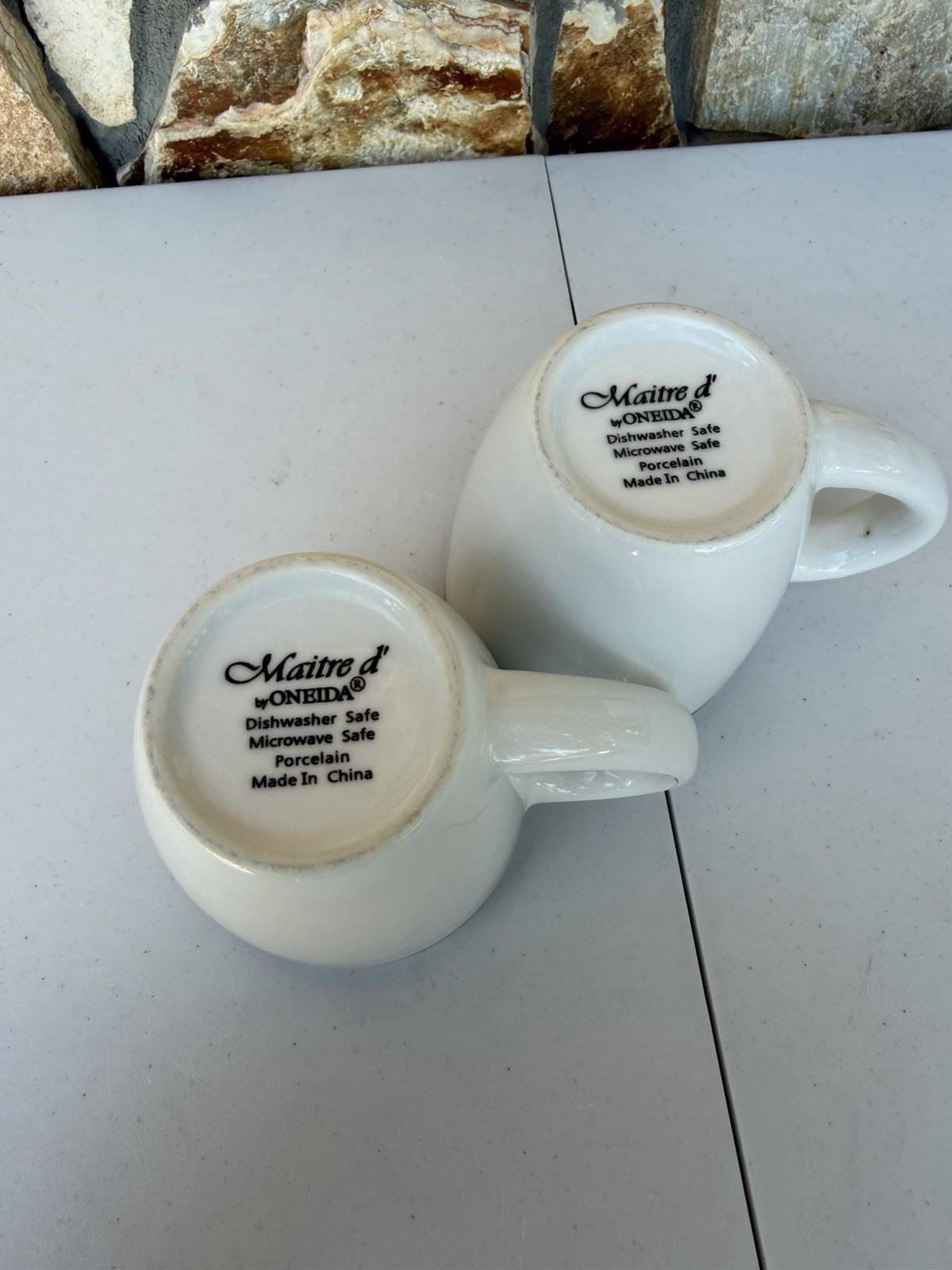 Set of 2 Oneida Maitre D’ Mugs – White Blue Band Styled Coffee Cups