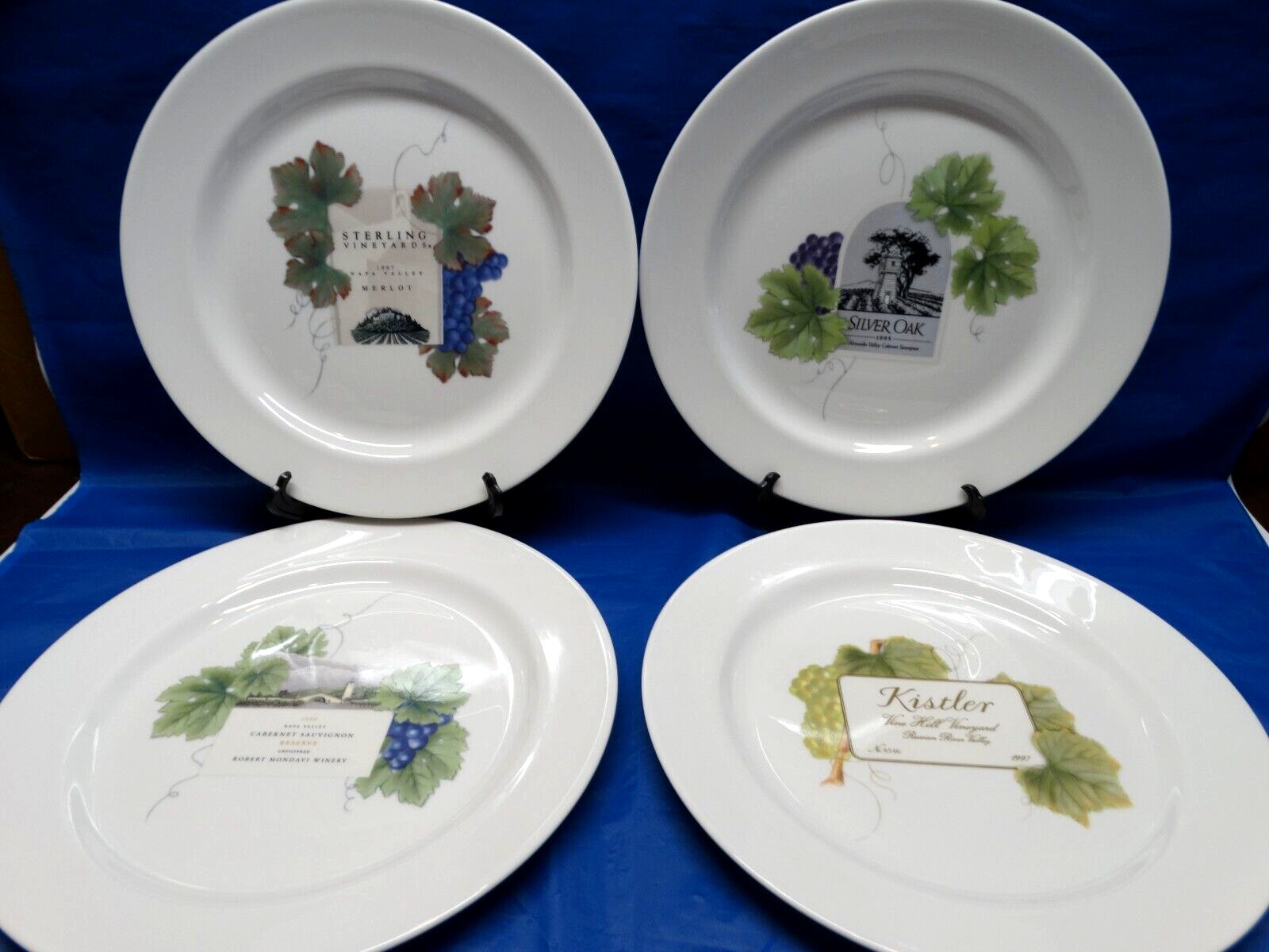 4 Wedgwood Grand Gourmet Vintage Collection Wine Theme 10″ Dinner Plates EUC
