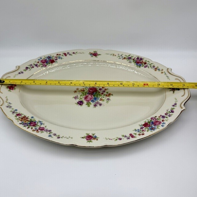 Victoria China Czechoslovakia Oval Serving Platters VIT205 Vintage Set Of 2