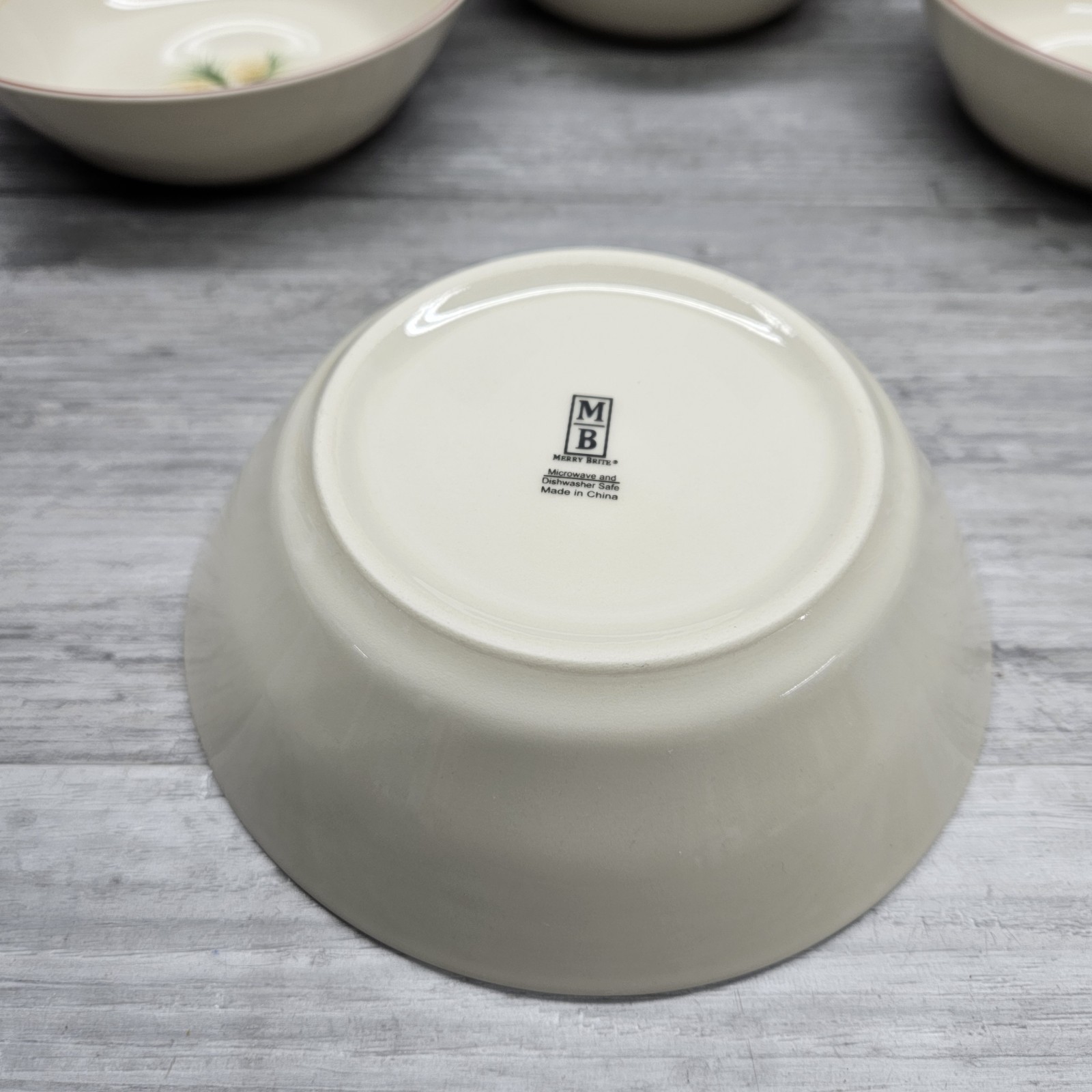 Merry Brite Holiday Home Collection Christmas Bowls Lot (4)
