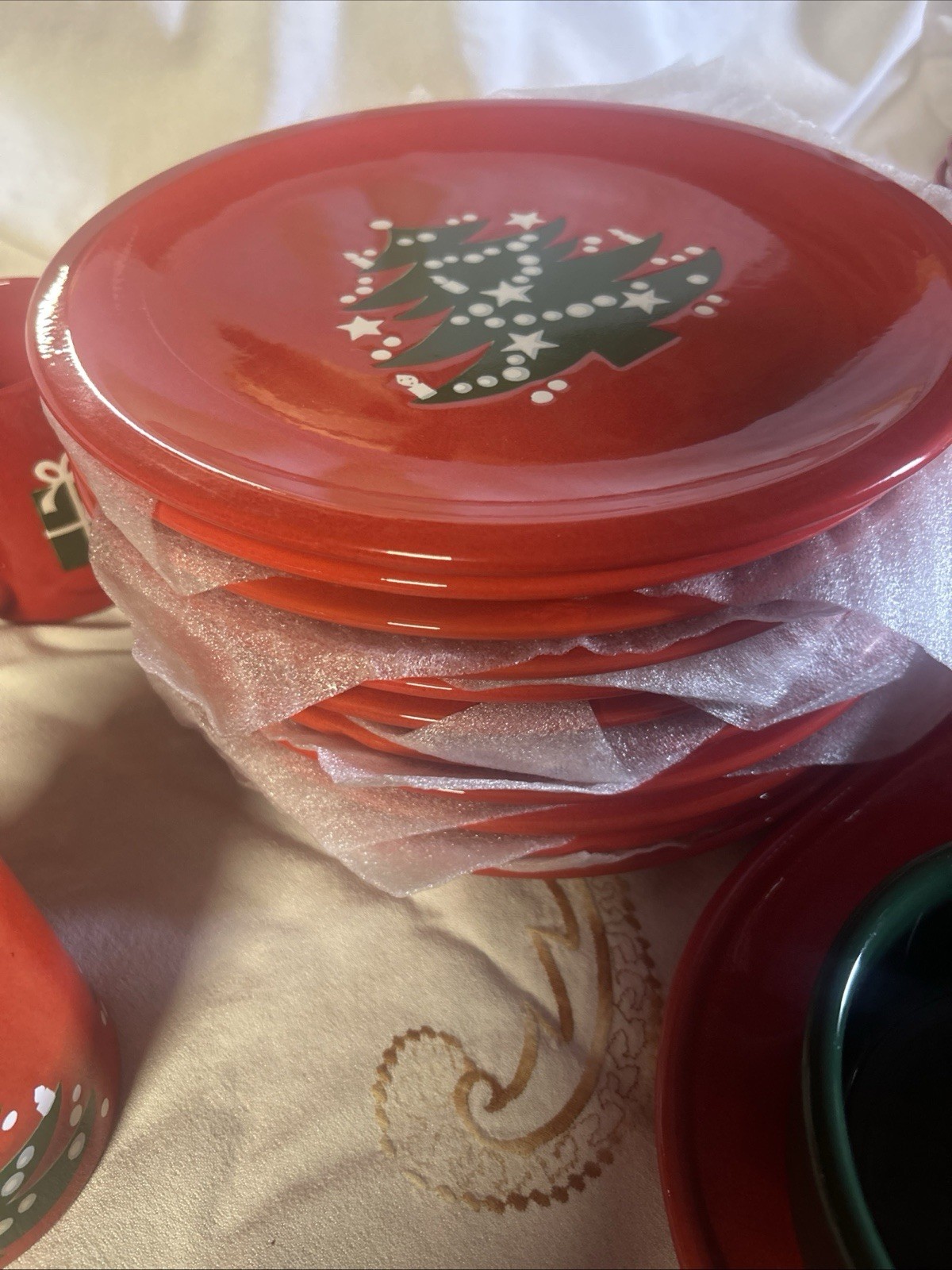 Waechtersbach CHRISTMAS TREE PATT., (8) Salad Plates 7.75″, (2) Bowls
