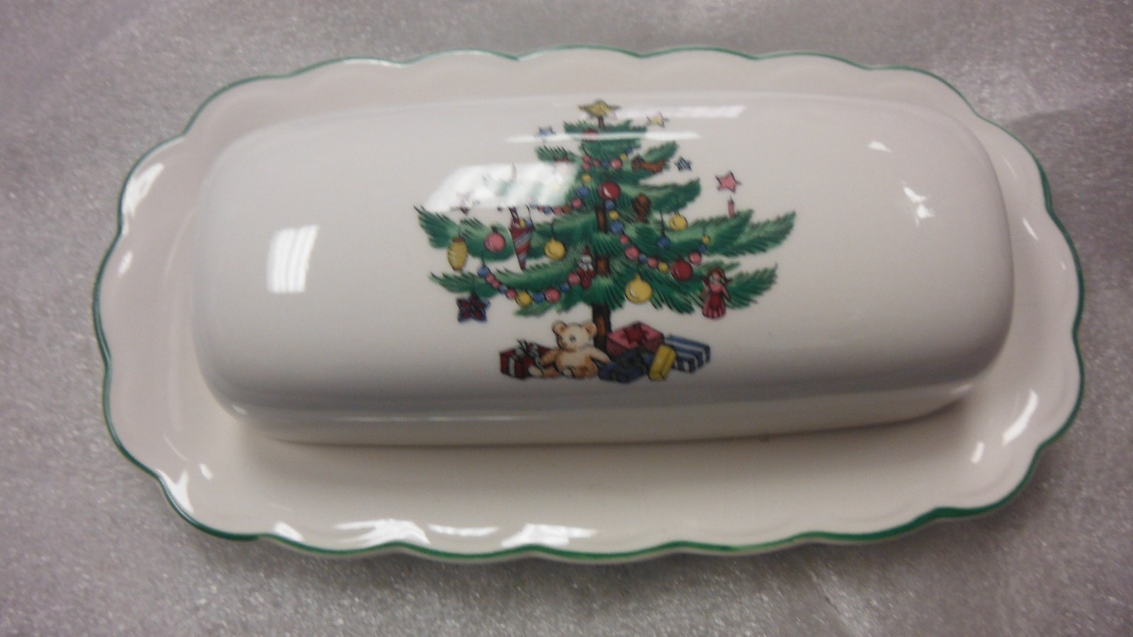 Nikko HAPPY HOLIDAYS Covered Butter Dish Japan Christmas Tree